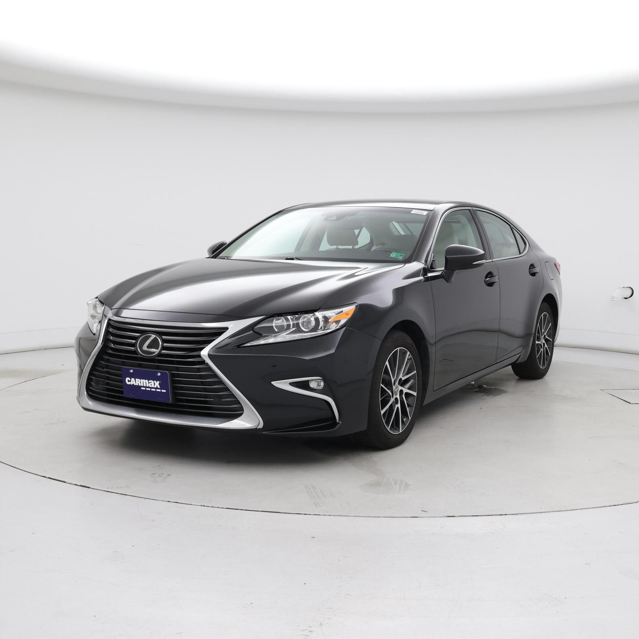 Thumbnail: 2018 Lexus ES - 4
