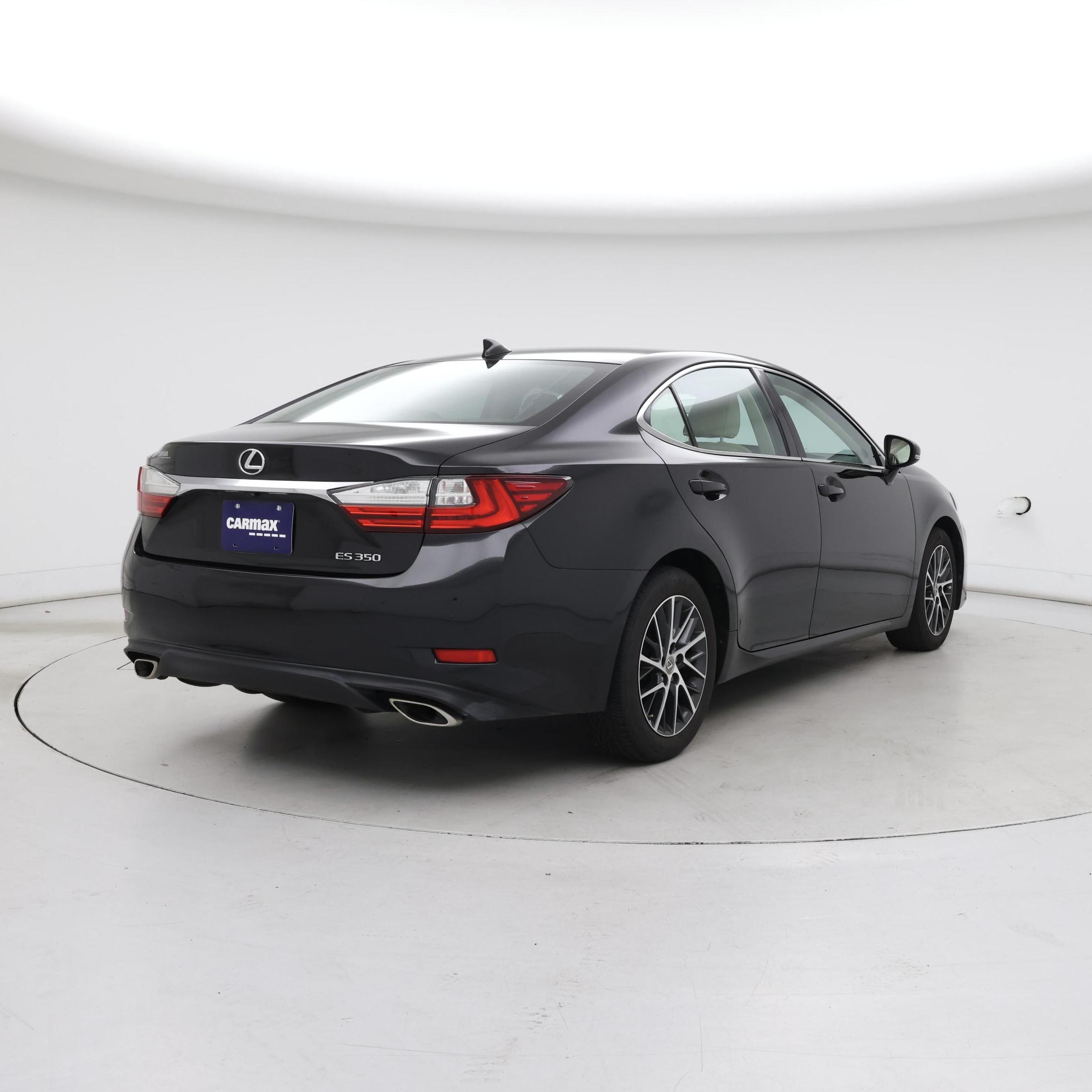 Thumbnail: 2018 Lexus ES - 8