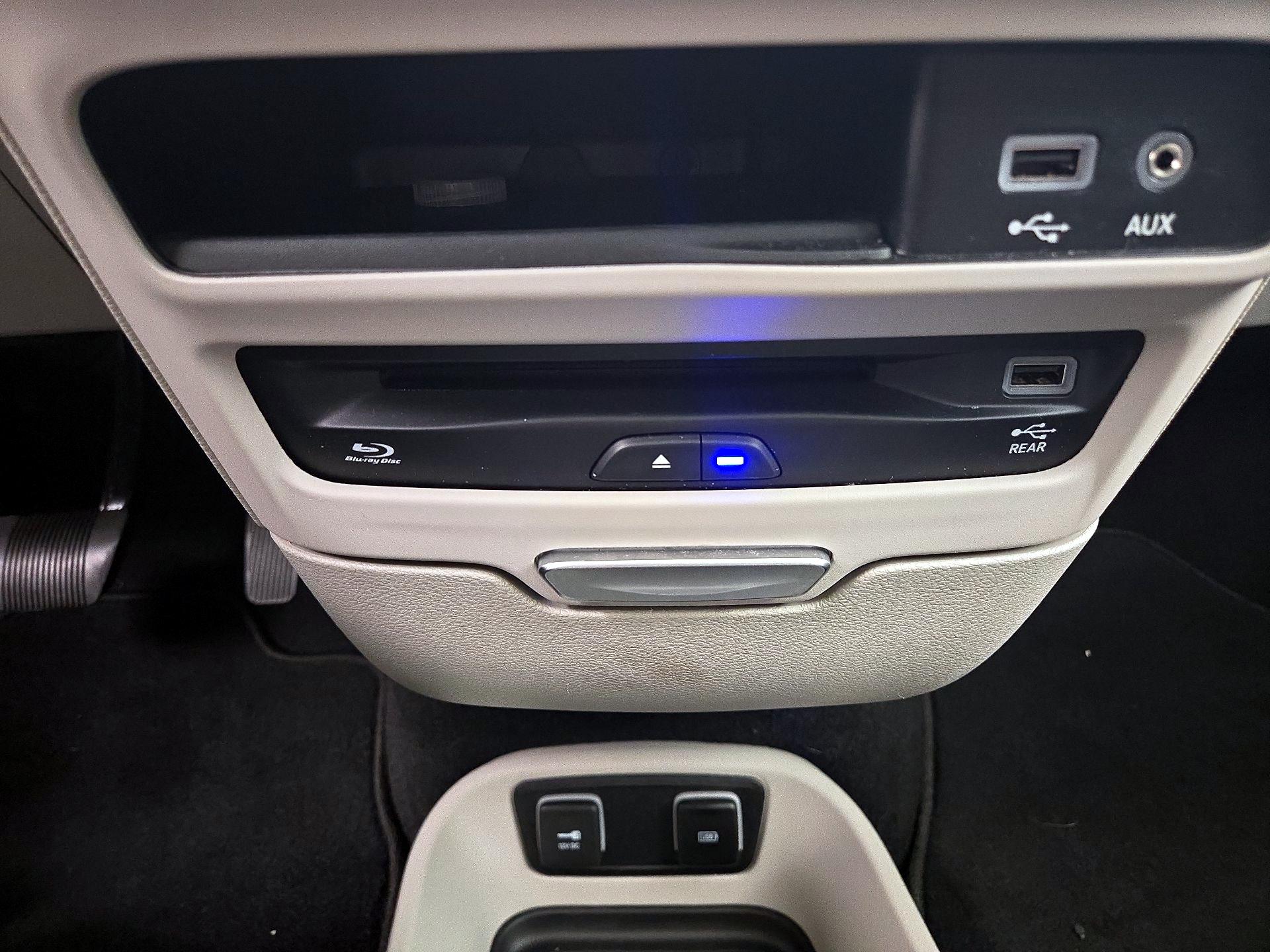 Thumbnail: 2020 Chrysler Pacifica - 19