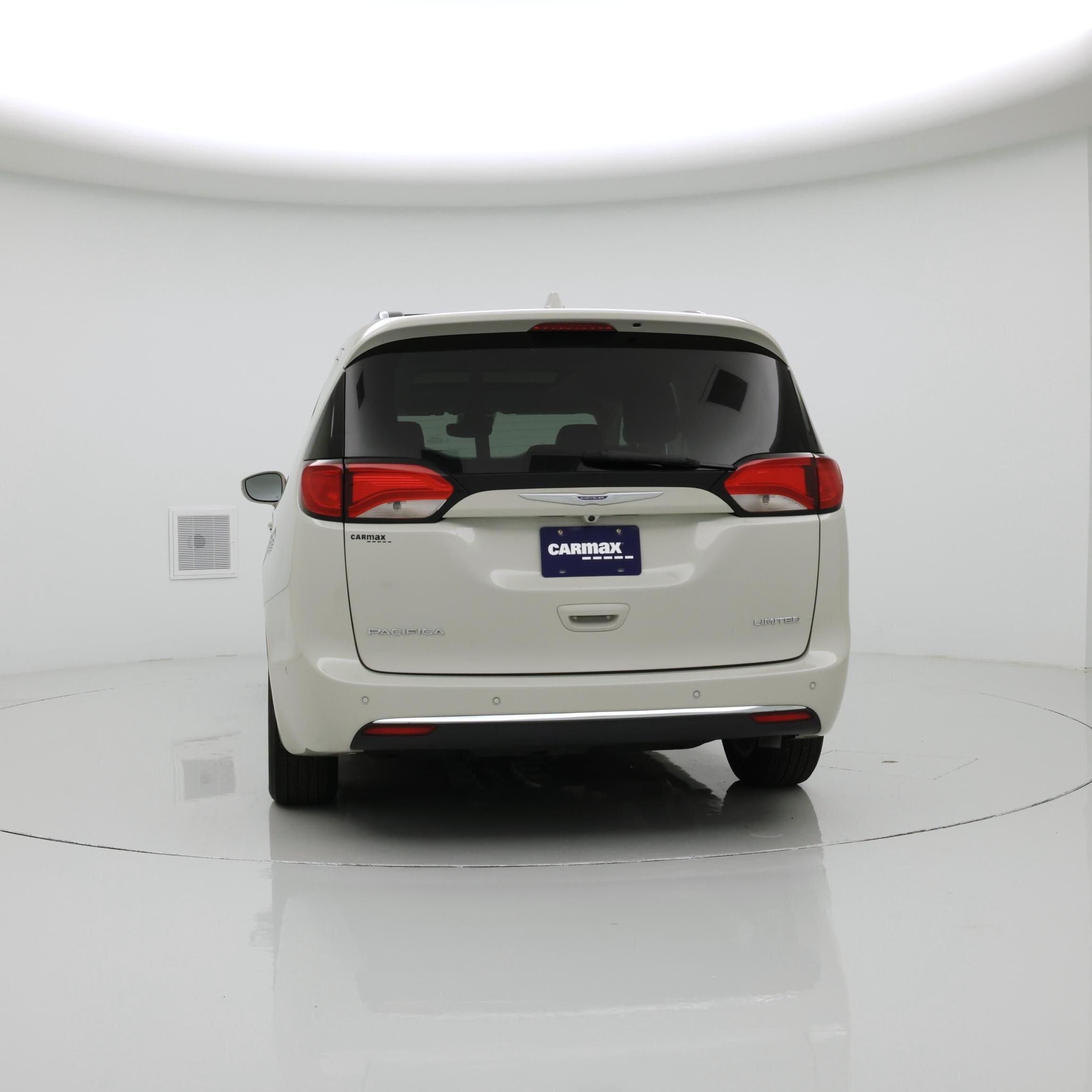 Thumbnail: 2020 Chrysler Pacifica - 6