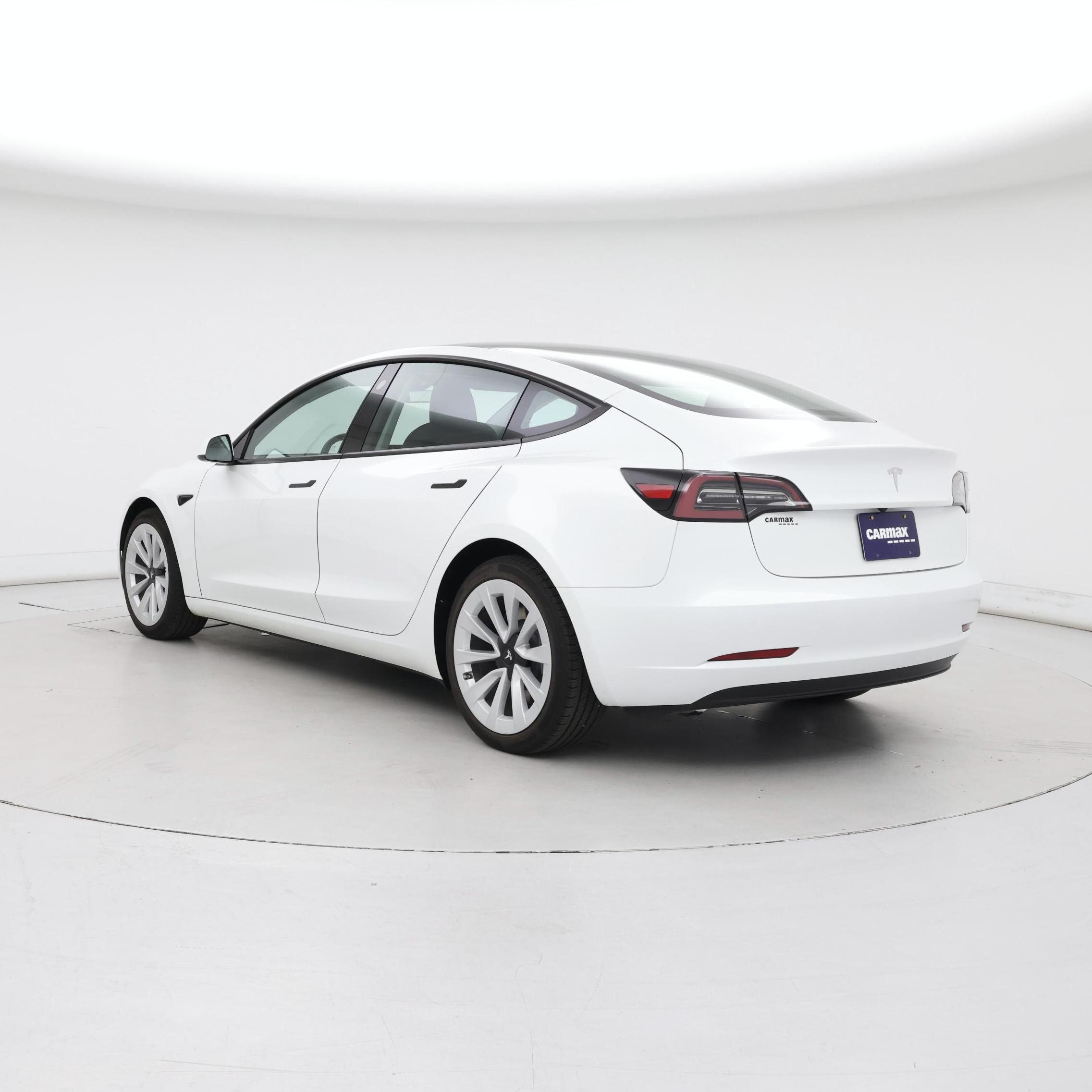 Thumbnail: 2023 Tesla Model 3 - 2