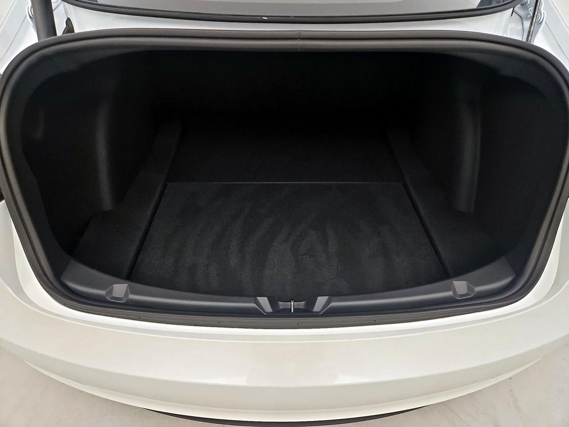Thumbnail: 2023 Tesla Model 3 - 20