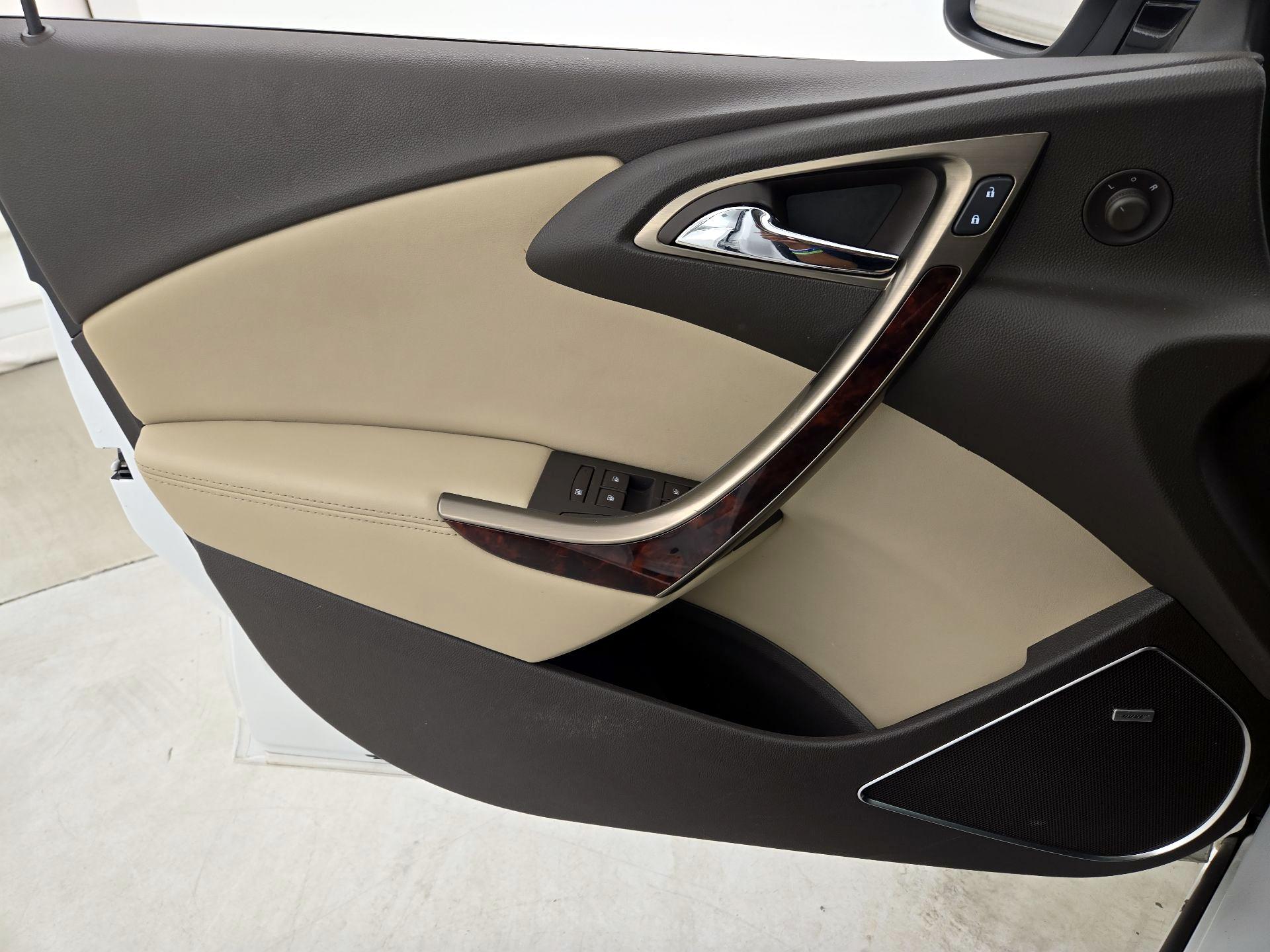 Thumbnail: 2016 Buick Verano - 12