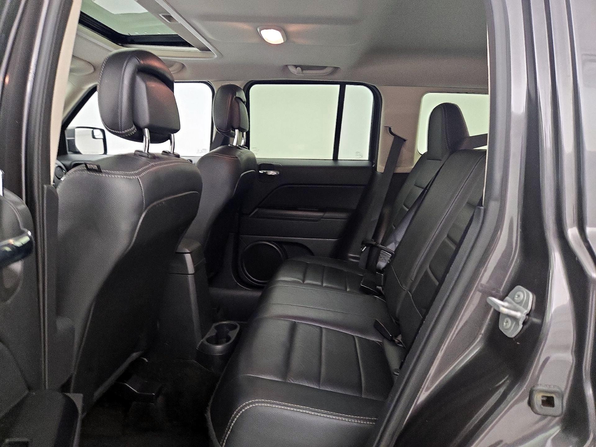 Thumbnail: 2016 Jeep Patriot - 18