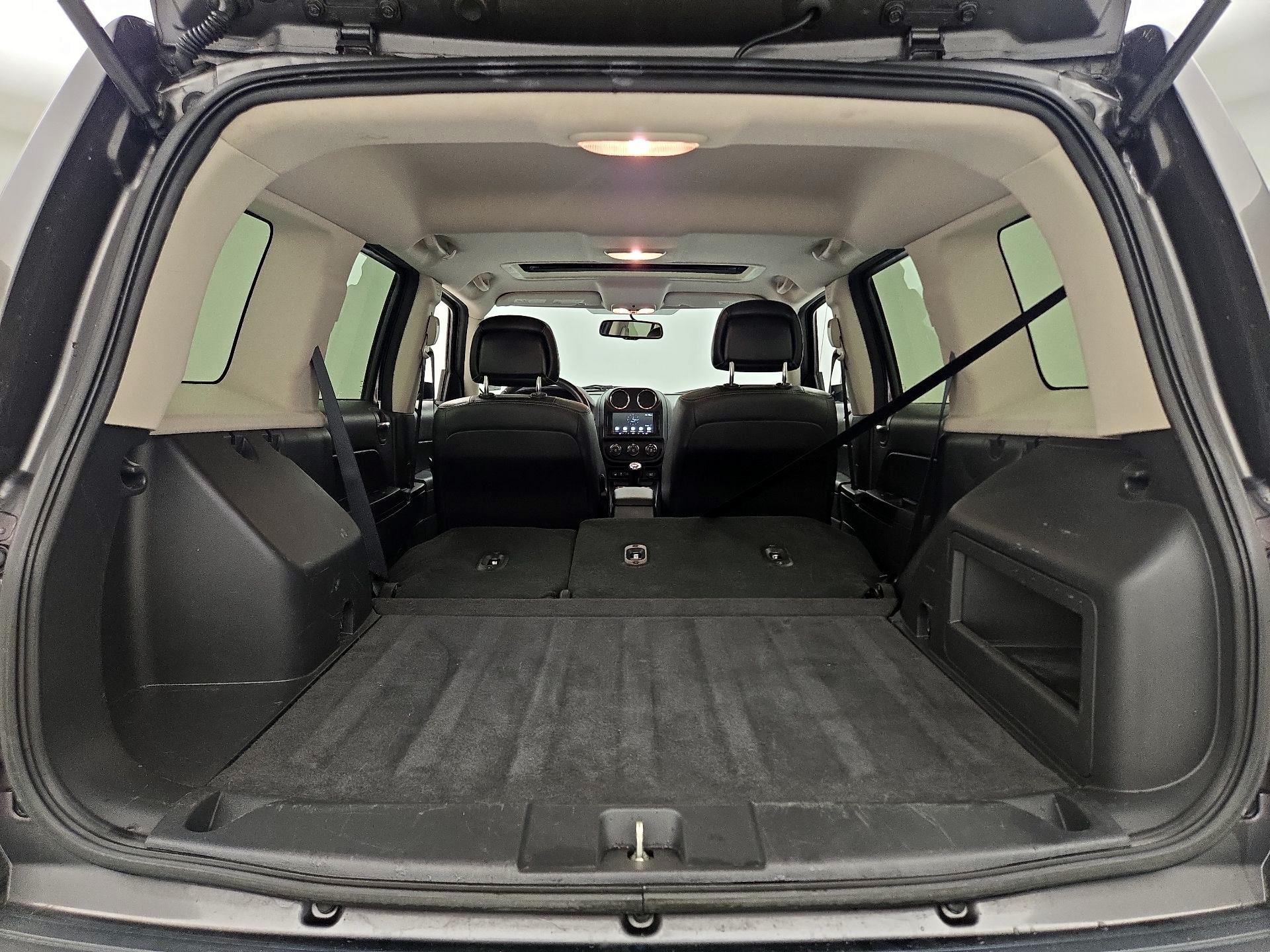 Thumbnail: 2016 Jeep Patriot - 20