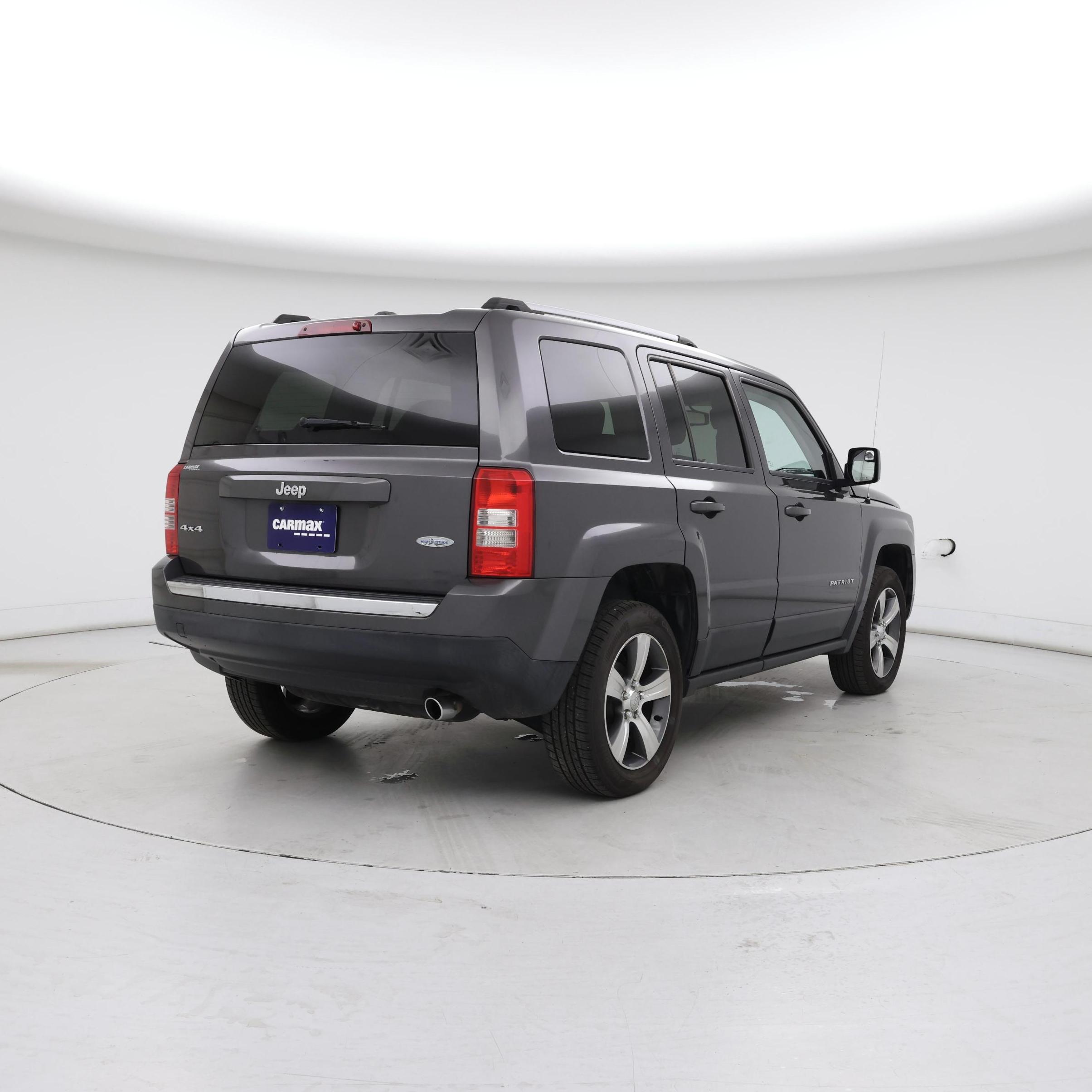 Thumbnail: 2016 Jeep Patriot - 8