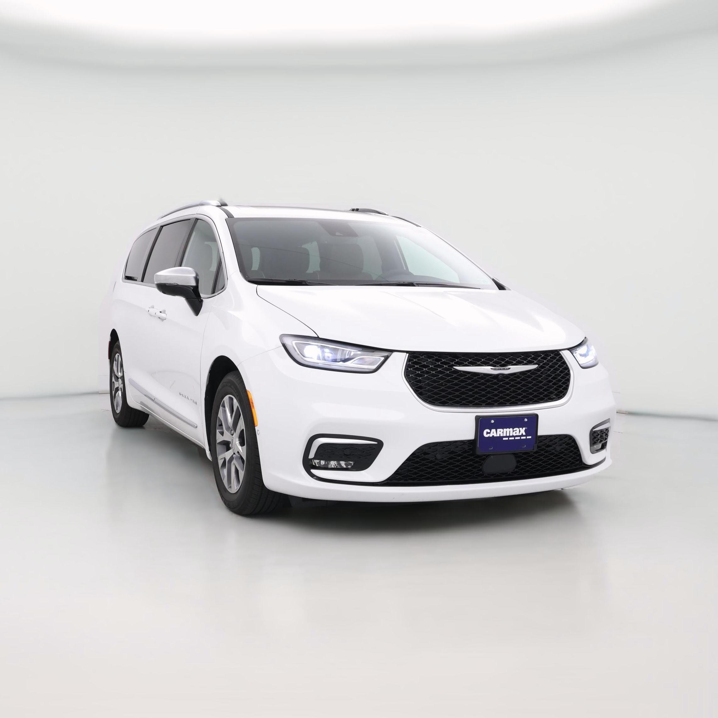 Thumbnail: 2025 Chrysler Pacifica - 1