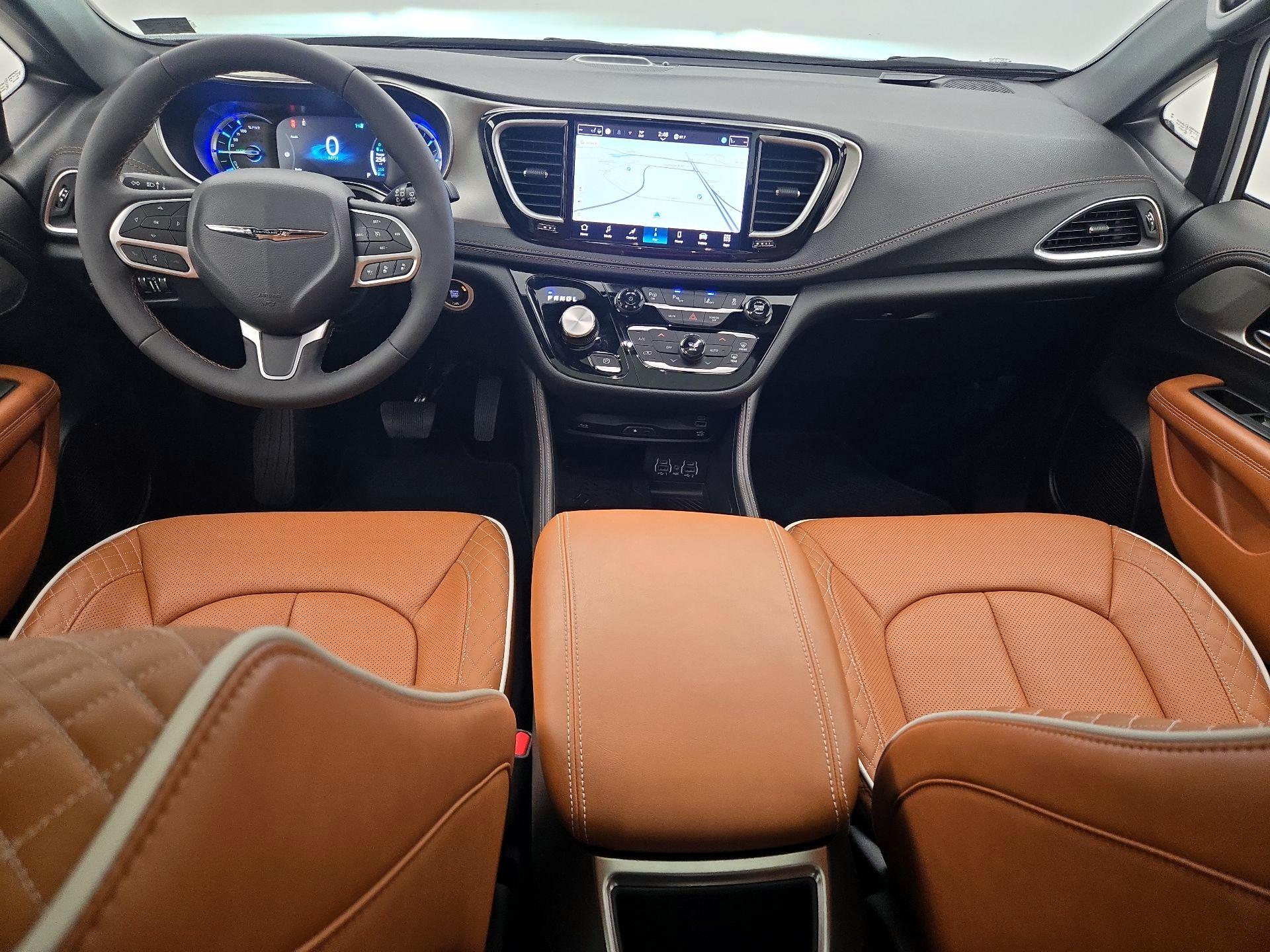 Thumbnail: 2025 Chrysler Pacifica - 9