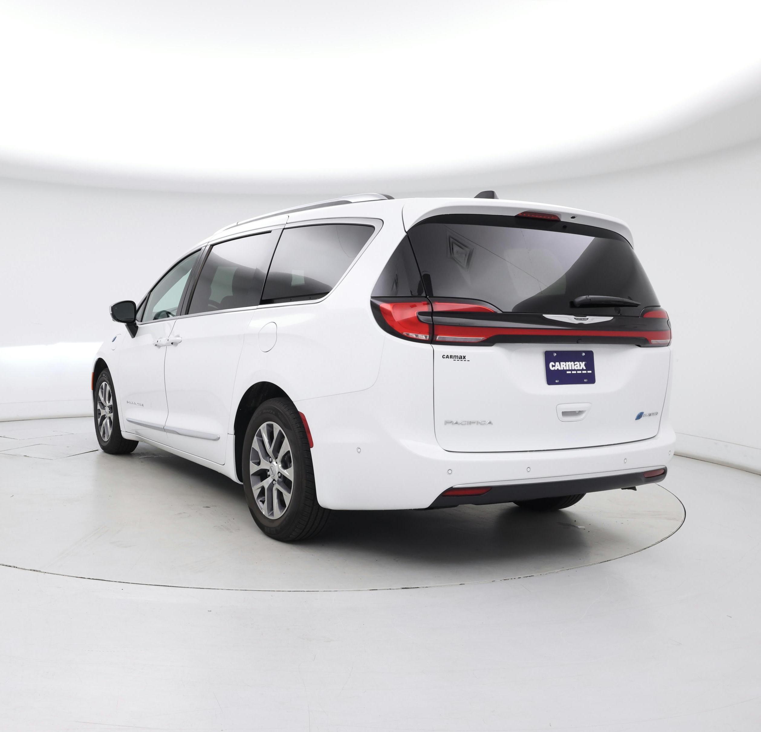 Thumbnail: 2025 Chrysler Pacifica - 2