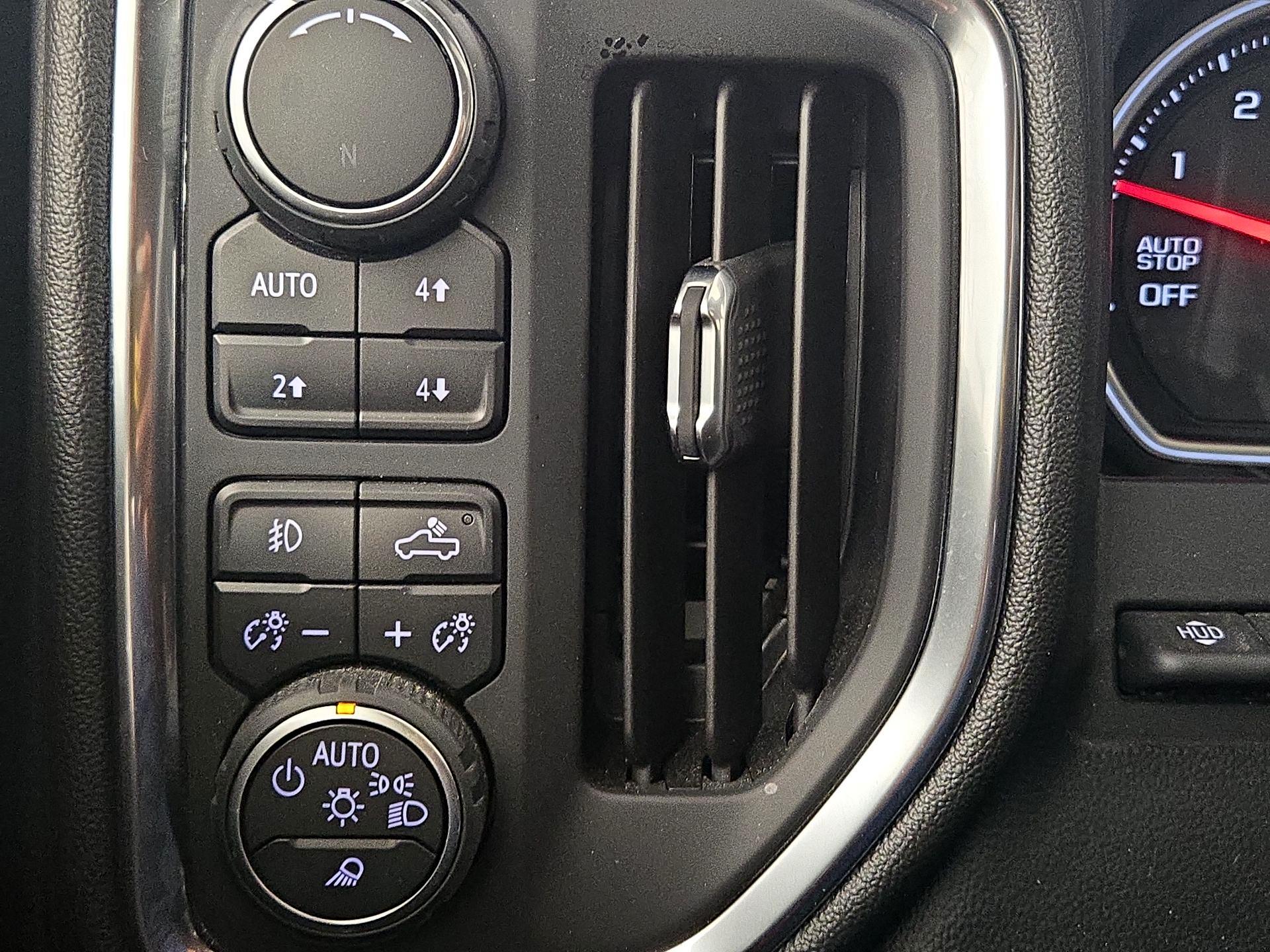 Thumbnail: 2019 Chevrolet Silverado 1500 - 13