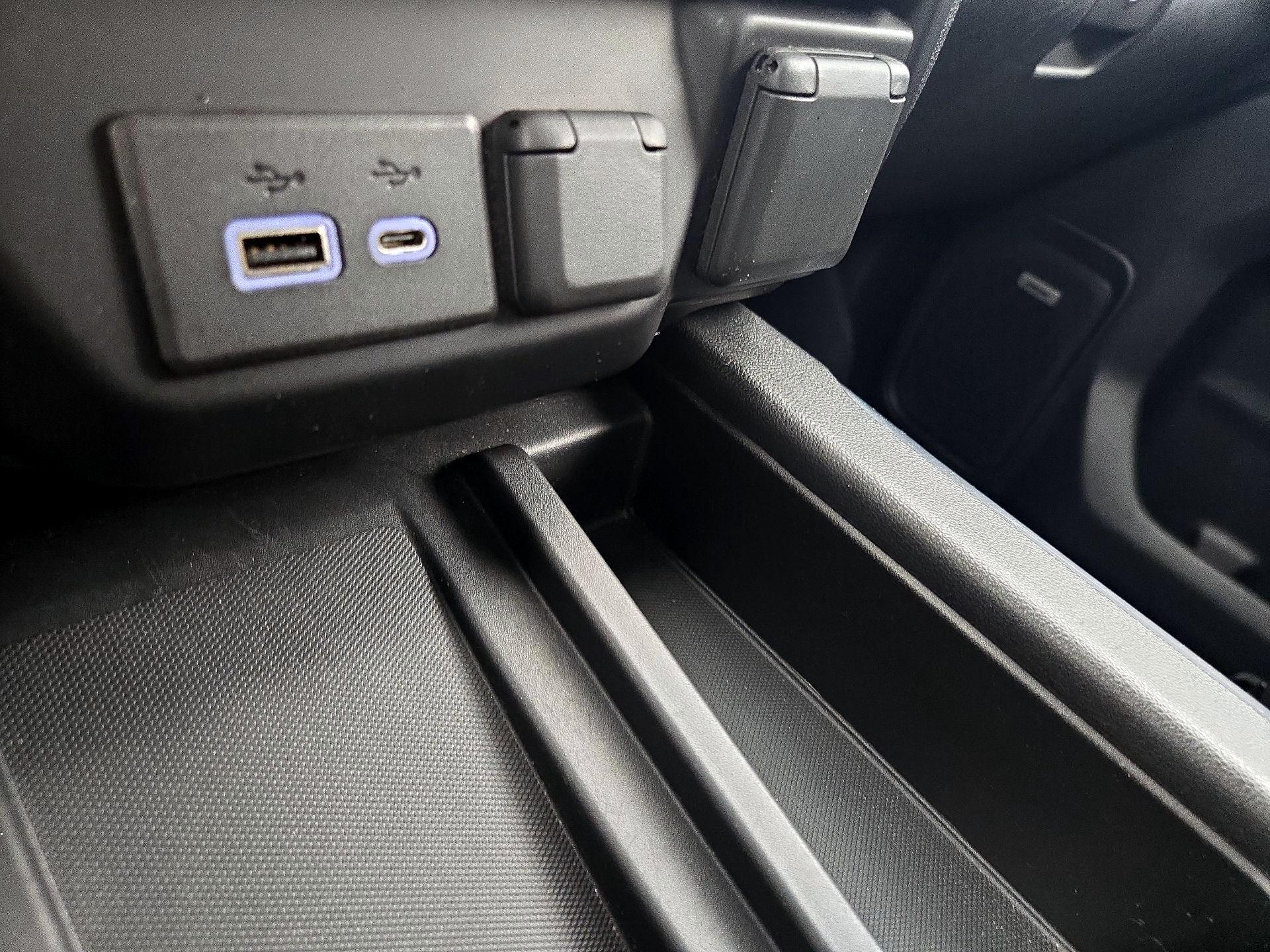 Thumbnail: 2019 Chevrolet Silverado 1500 - 19