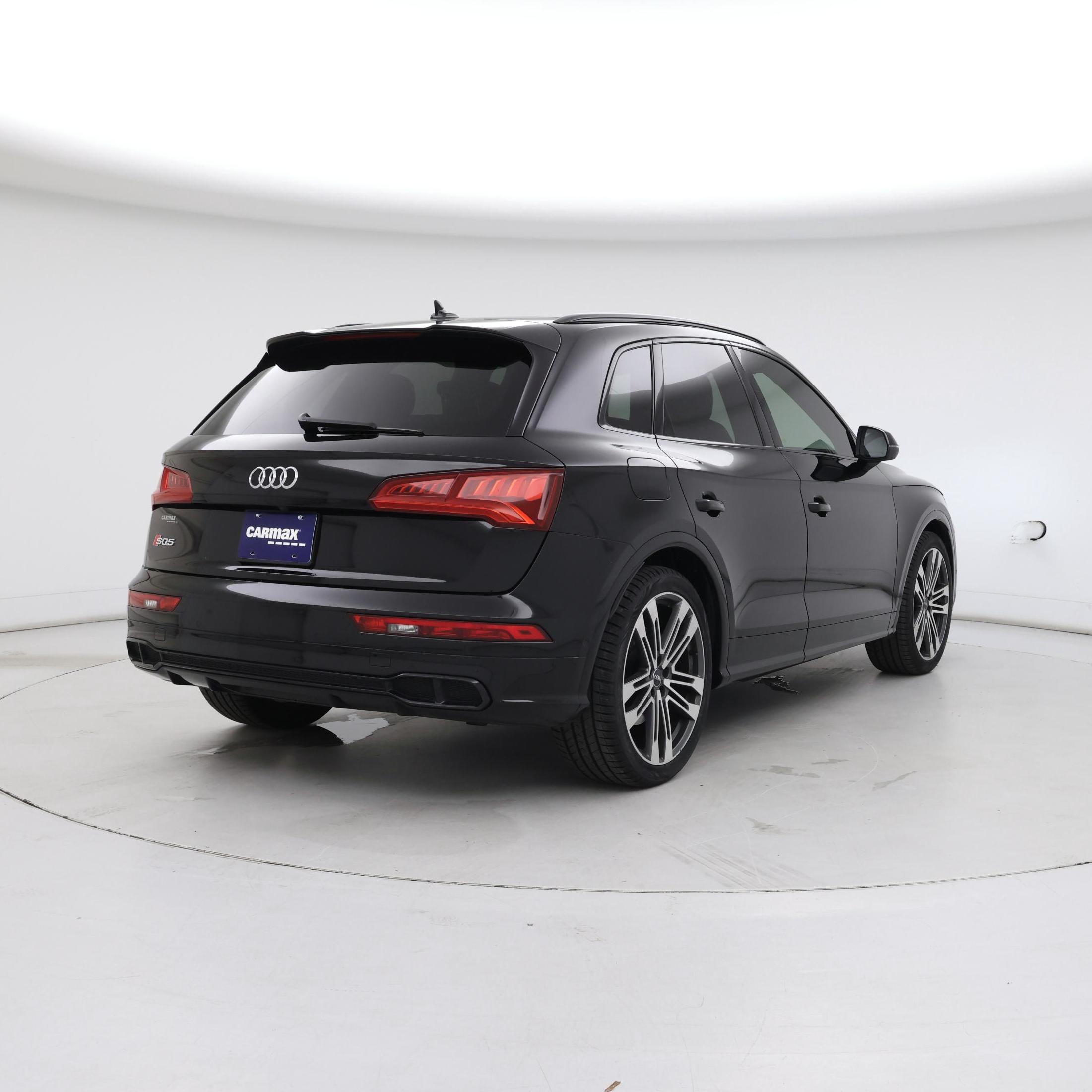 Thumbnail: 2020 Audi SQ5 - 8