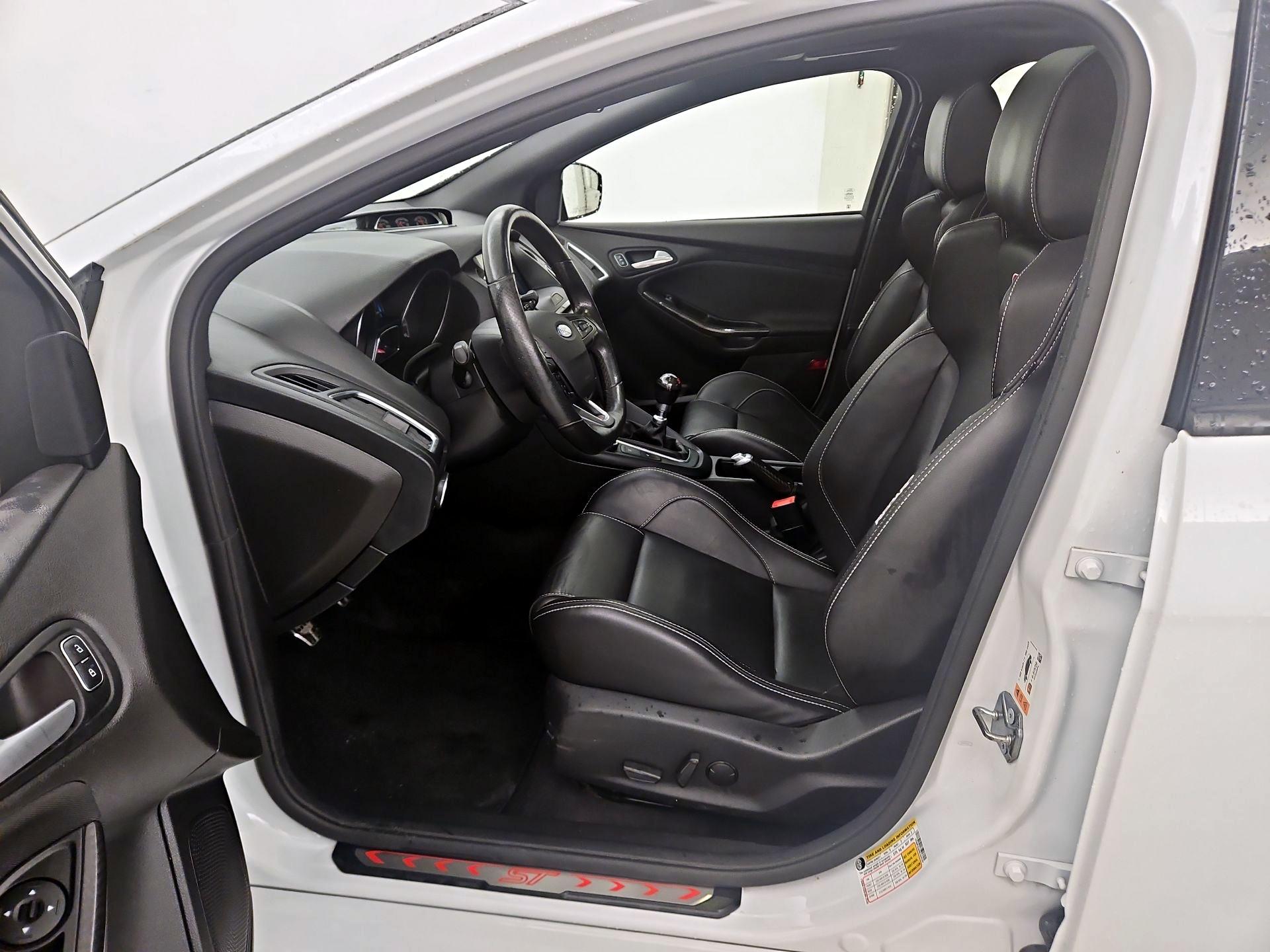 Thumbnail: 2017 Ford Focus - 11