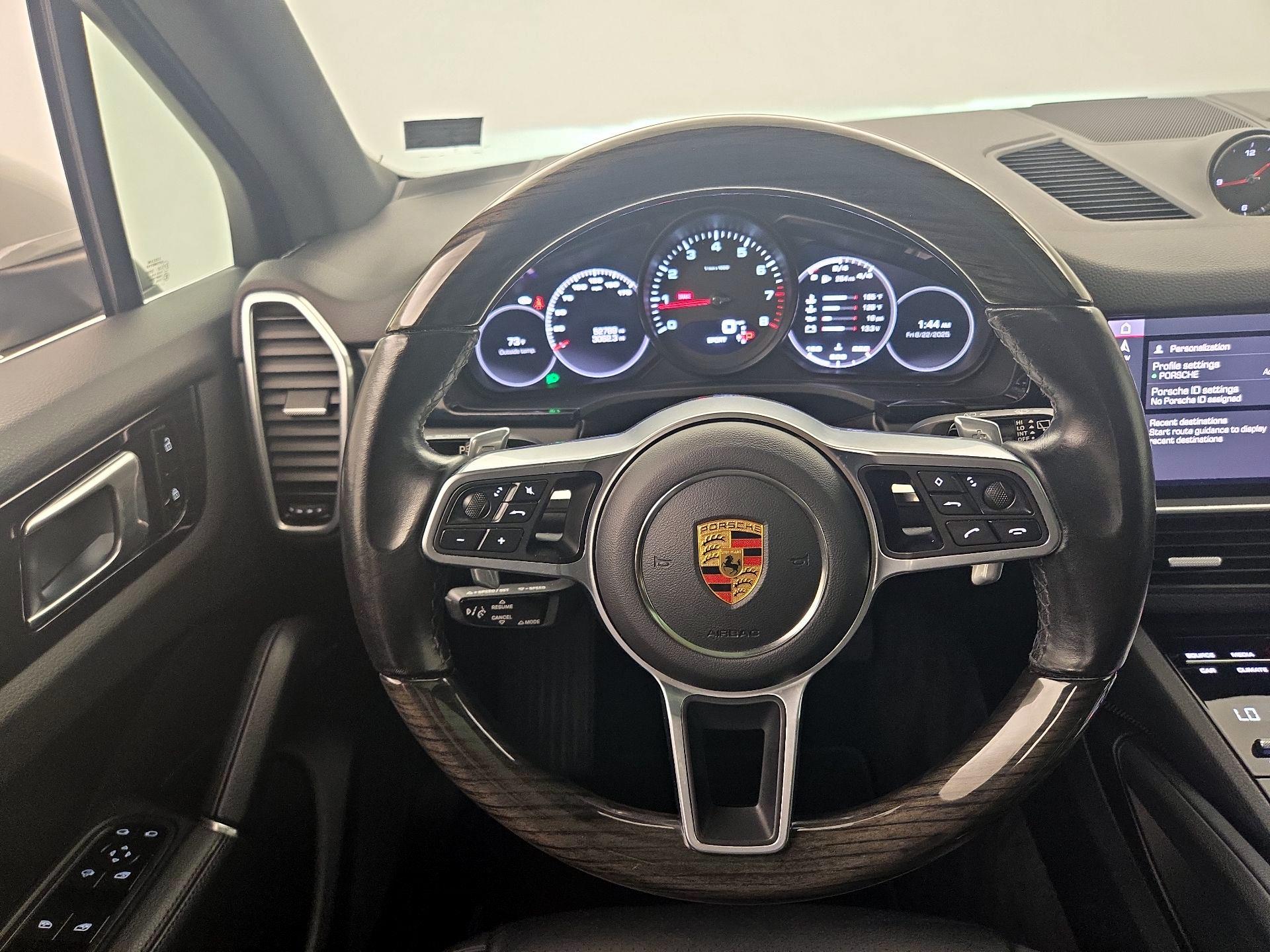 Thumbnail: 2021 Porsche Cayenne - 10