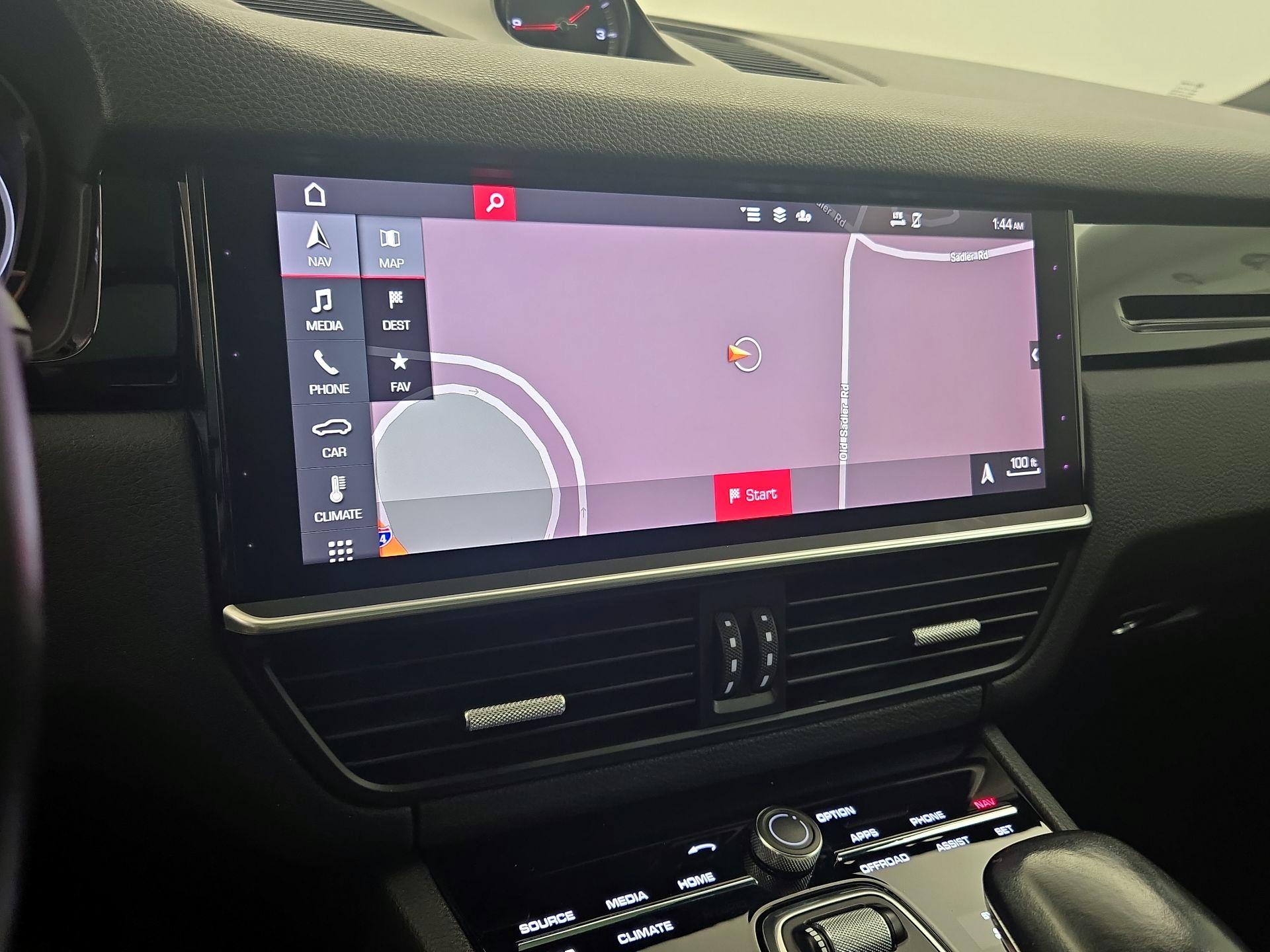 Thumbnail: 2021 Porsche Cayenne - 14