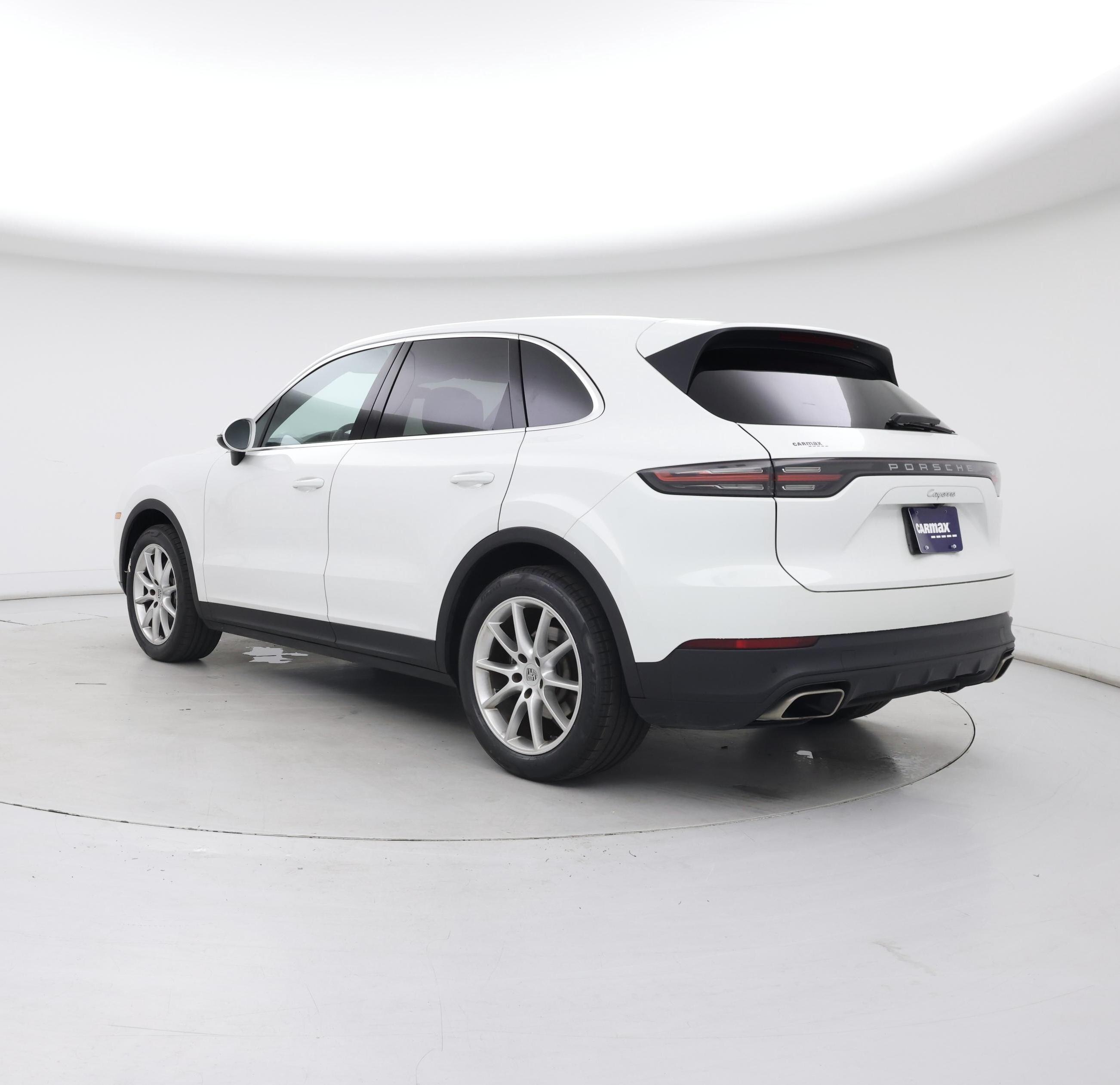 Thumbnail: 2021 Porsche Cayenne - 2