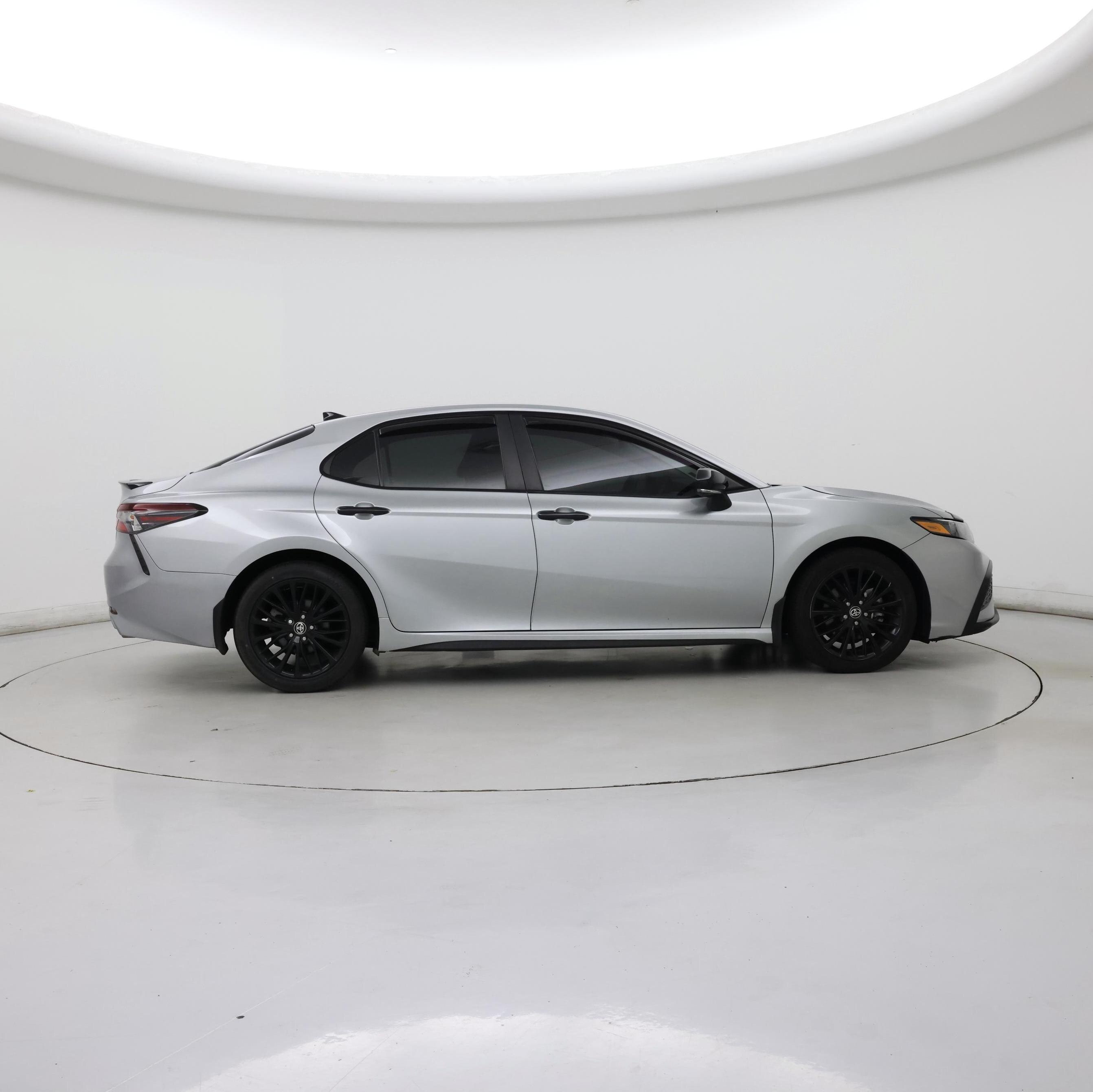 Thumbnail: 2021 Toyota Camry - 7