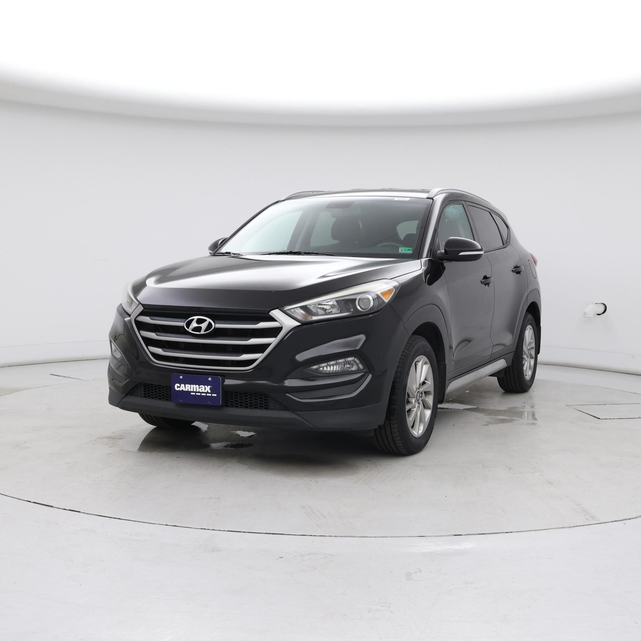 Thumbnail: 2017 Hyundai Tucson - 4