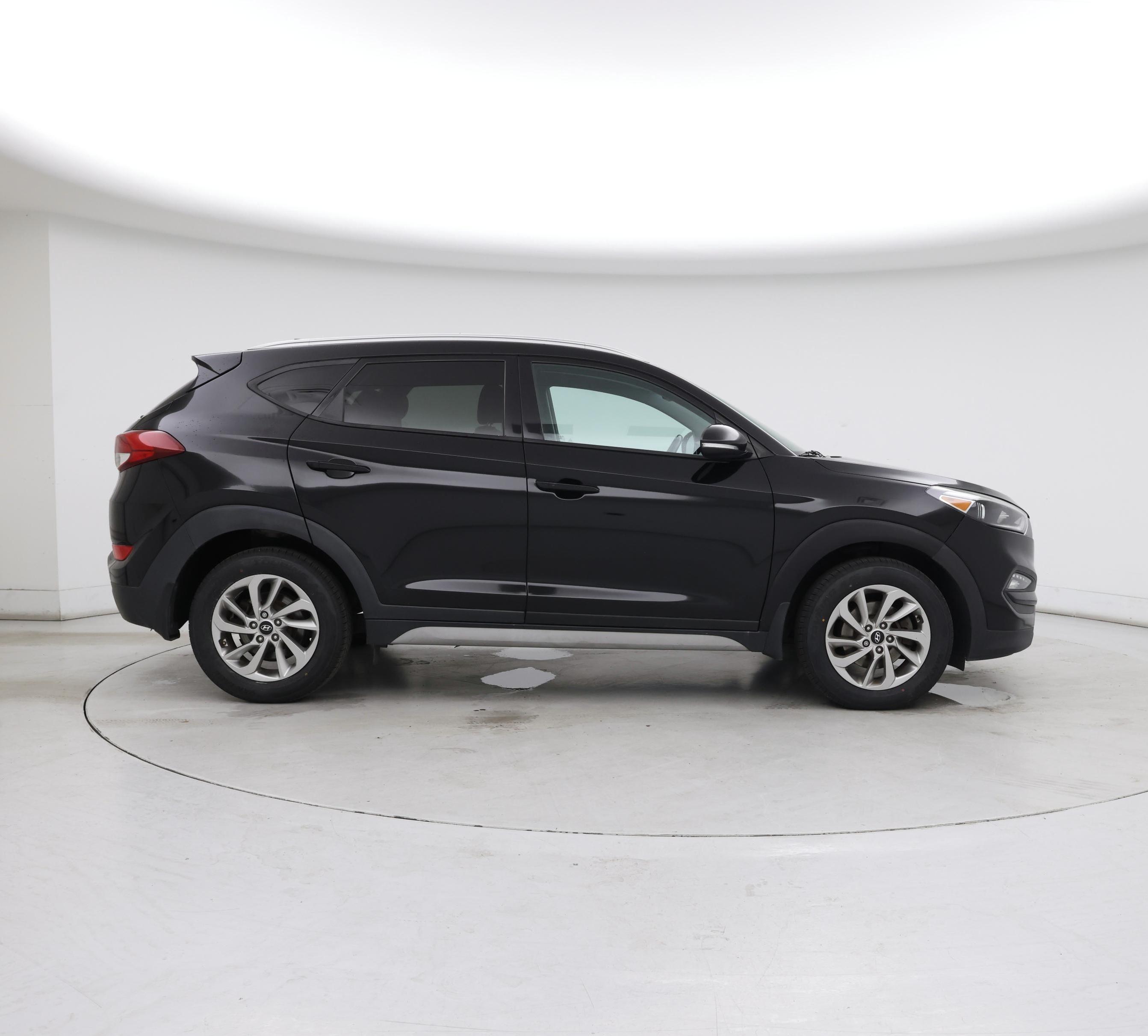 Thumbnail: 2017 Hyundai Tucson - 7