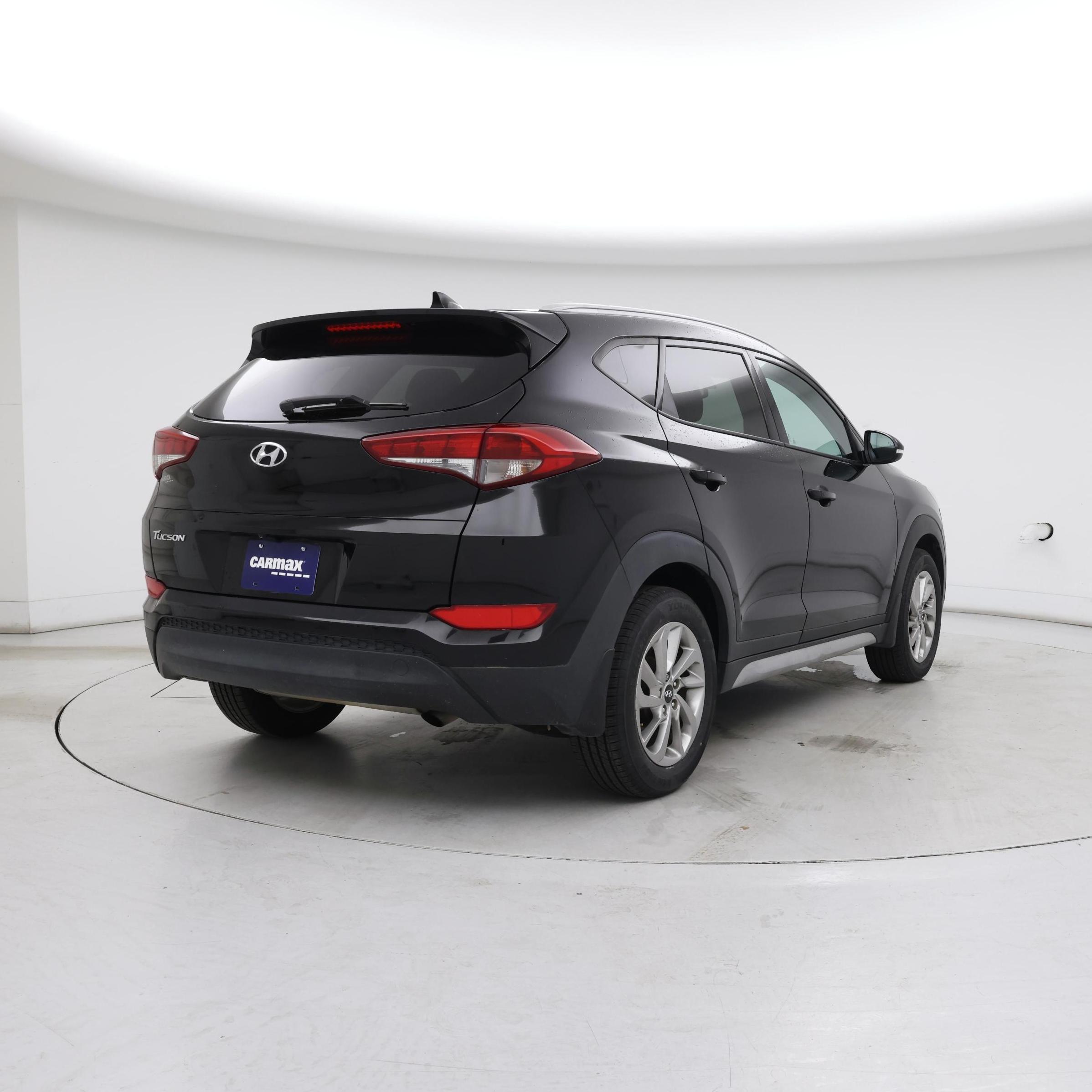 Thumbnail: 2017 Hyundai Tucson - 8