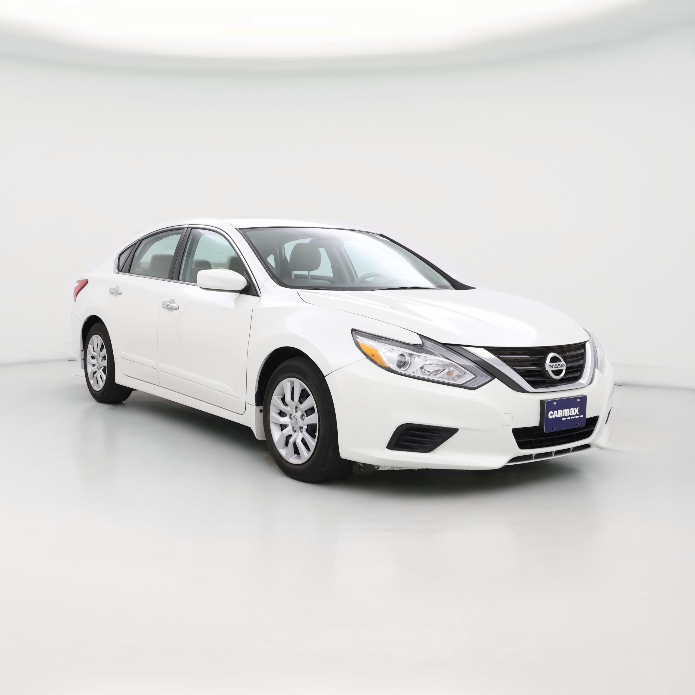Thumbnail: 2016 Nissan Altima - 1
