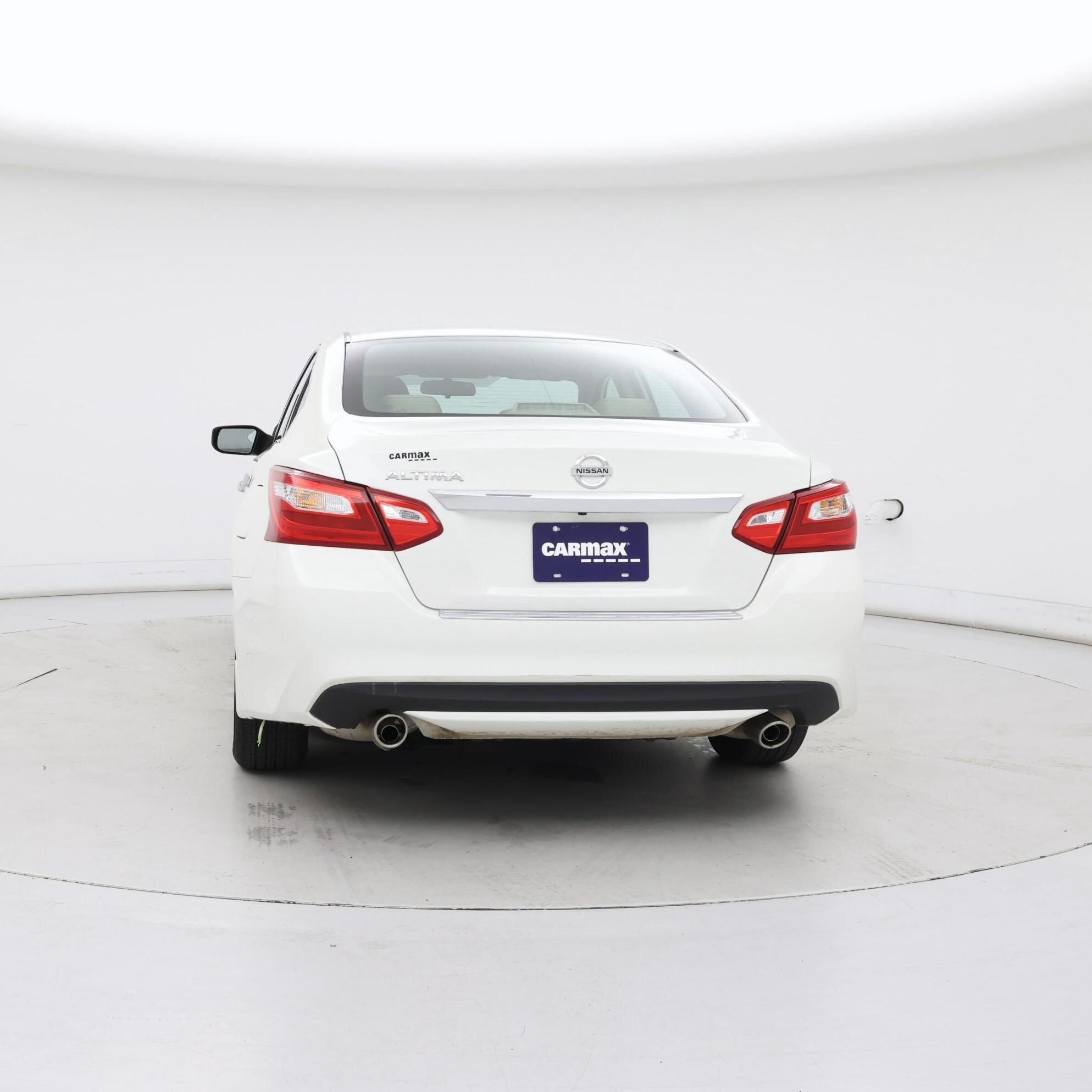 Thumbnail: 2016 Nissan Altima - 6