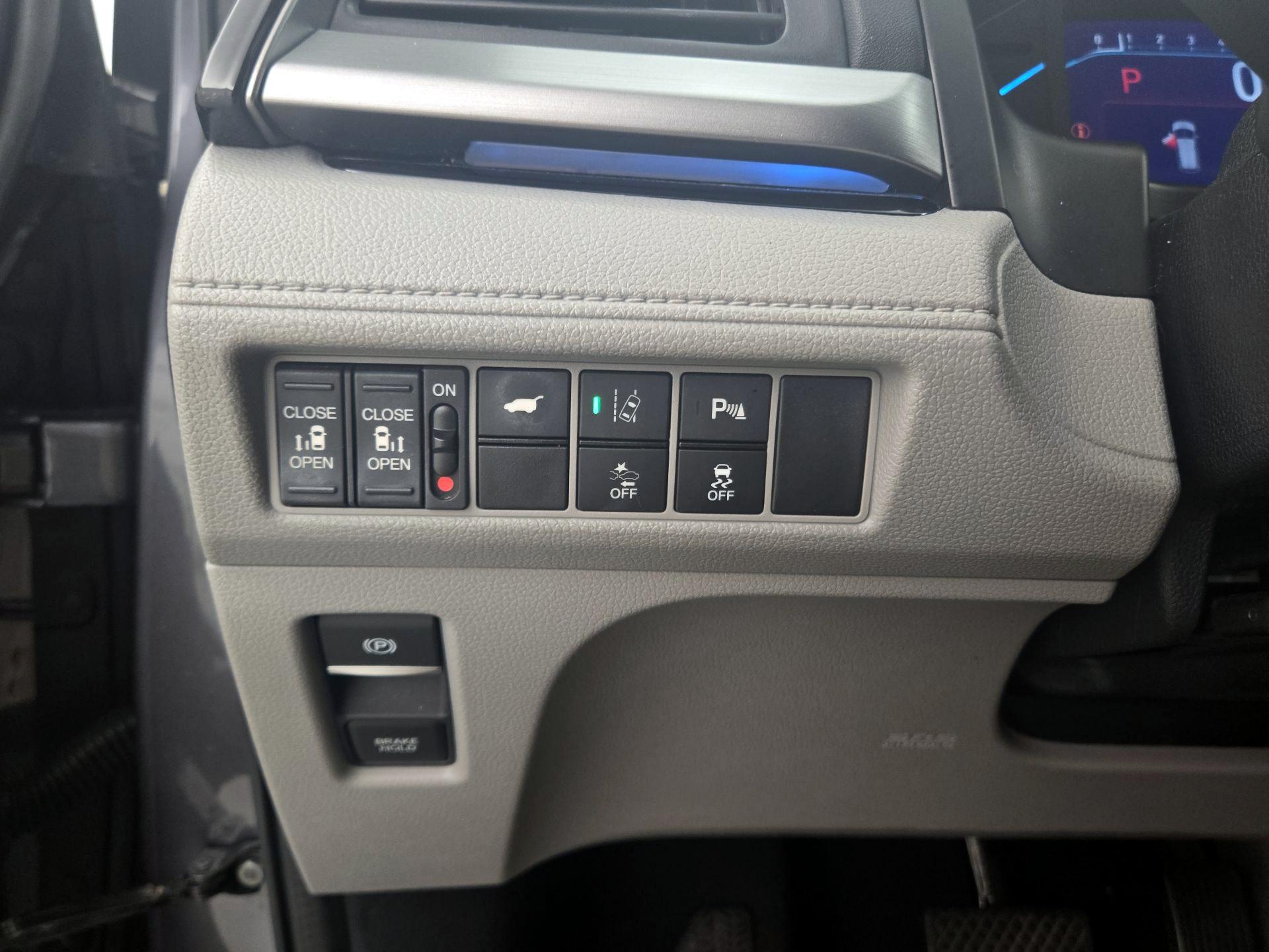 Thumbnail: 2020 Honda Odyssey - 13