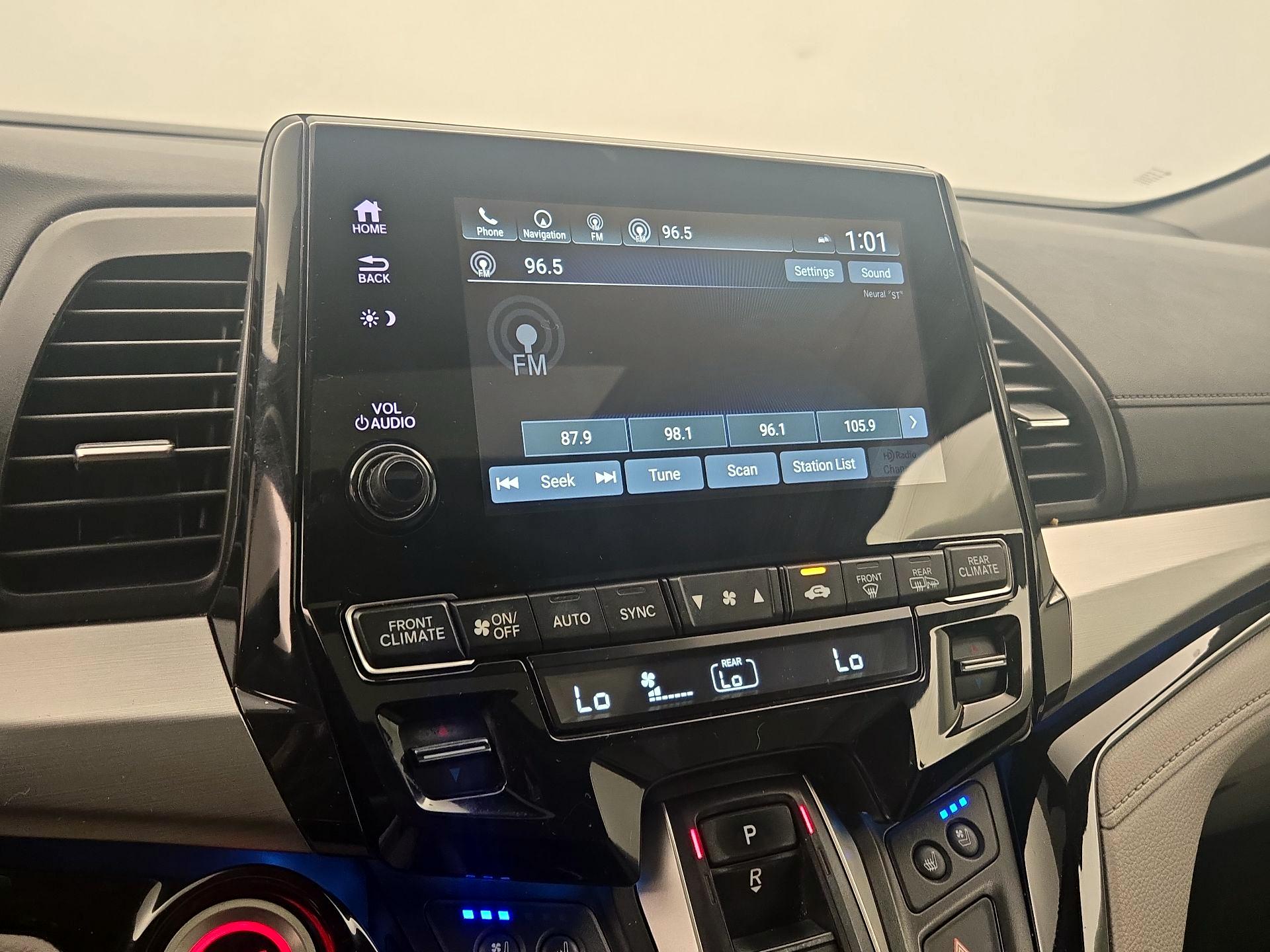 Thumbnail: 2020 Honda Odyssey - 16