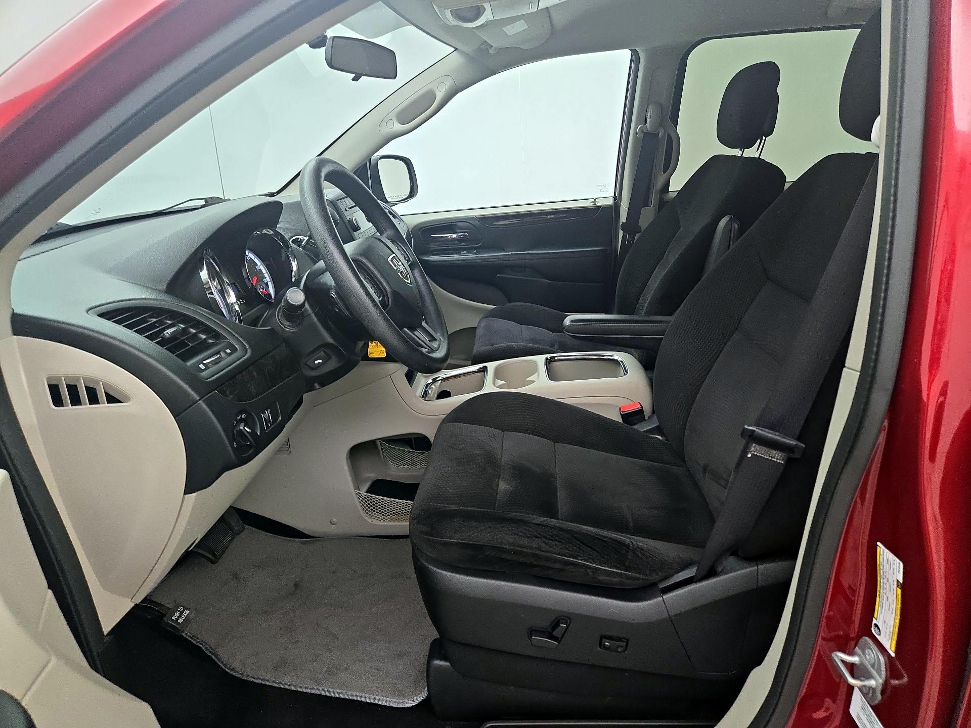 Thumbnail: 2014 Dodge Grand Caravan - 11