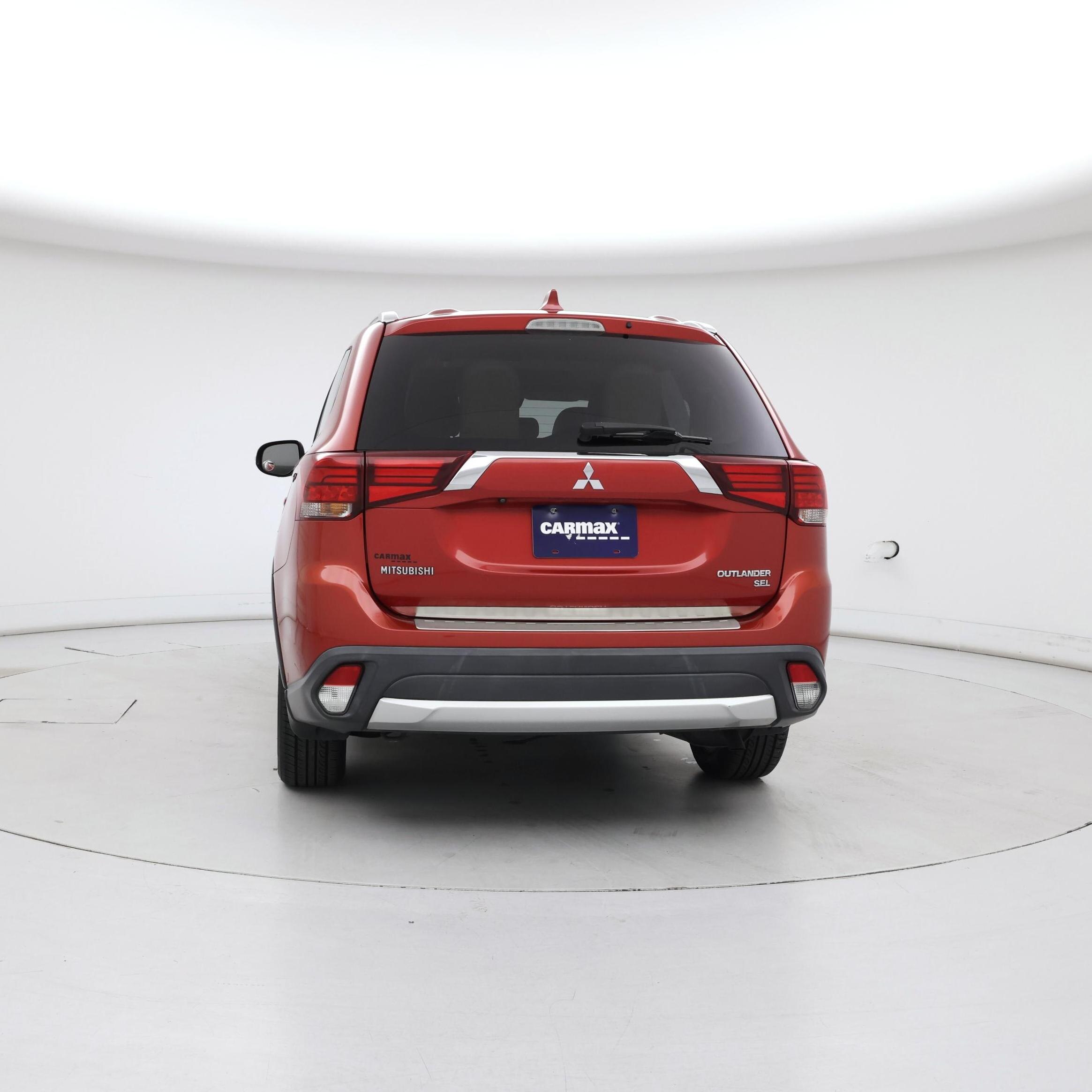 Thumbnail: 2017 Mitsubishi Outlander - 6
