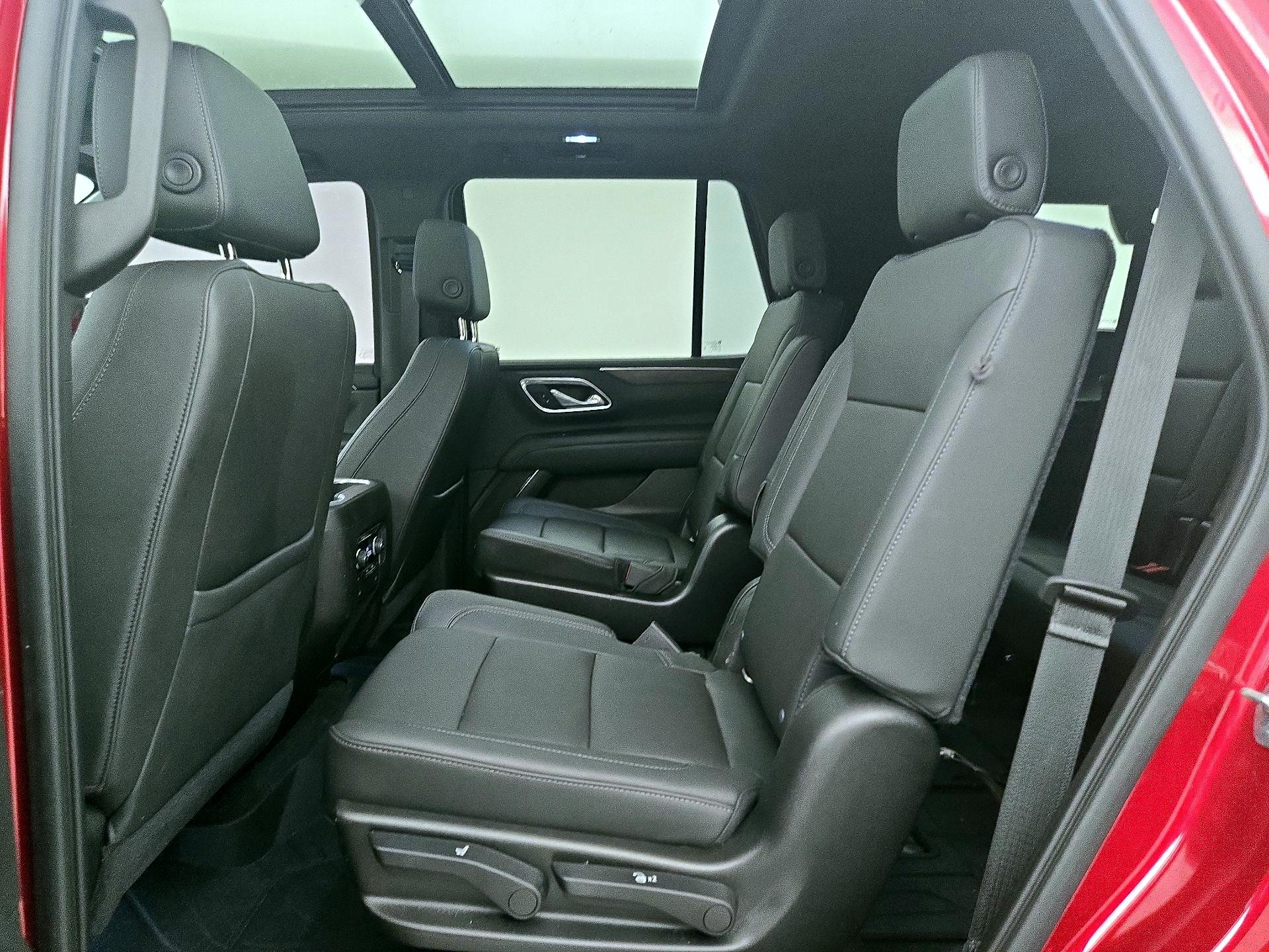 Thumbnail: 2021 Chevrolet Tahoe - 20