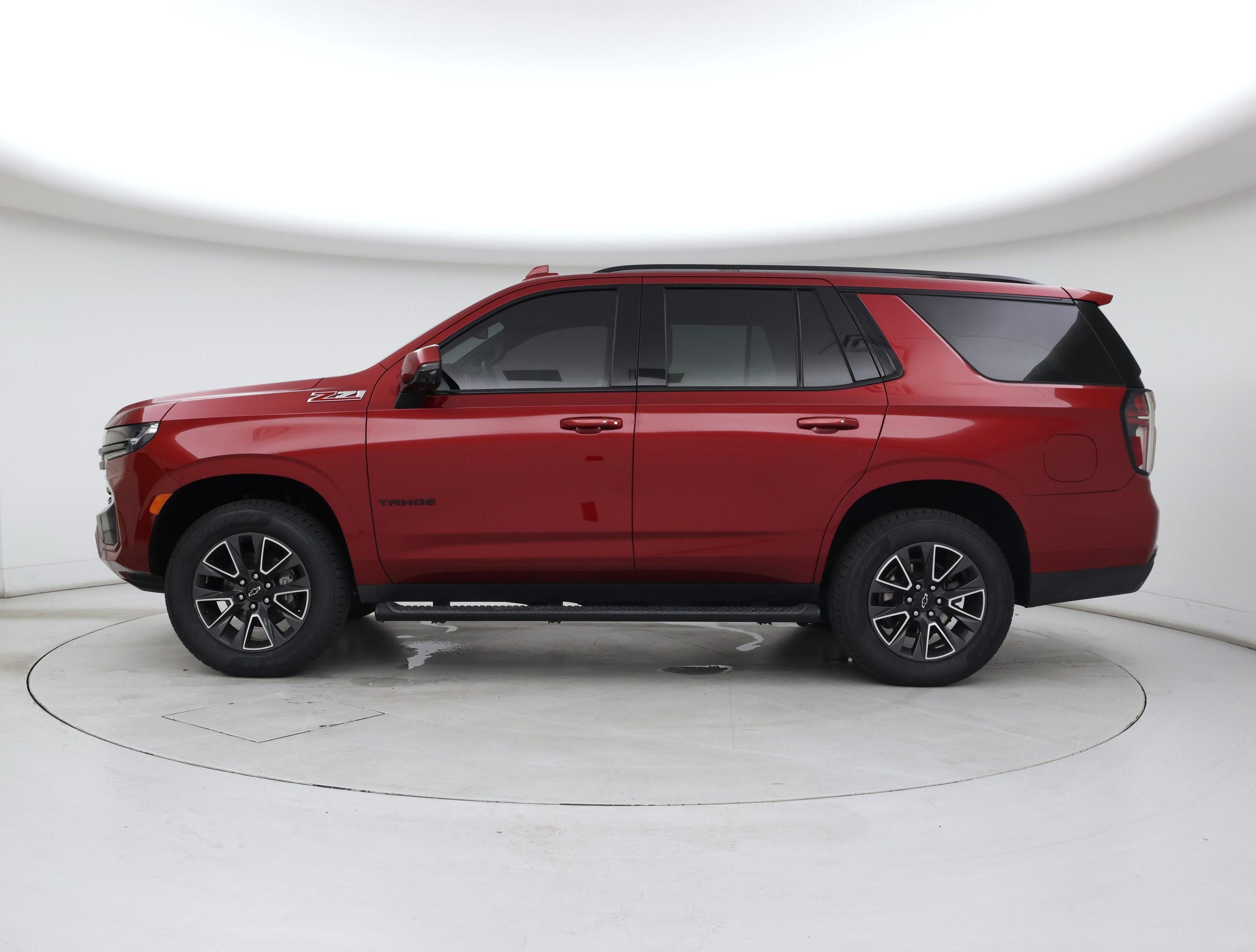 Thumbnail: 2021 Chevrolet Tahoe - 3