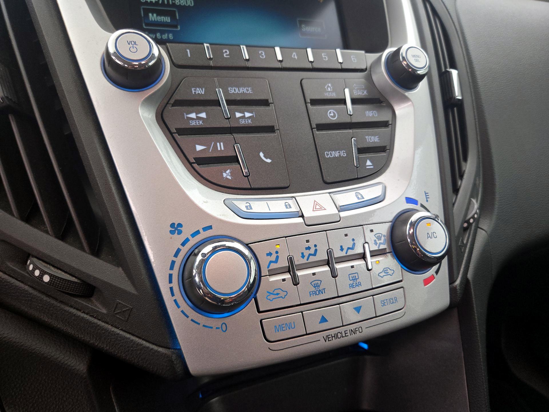 Thumbnail: 2015 Chevrolet Equinox - 15