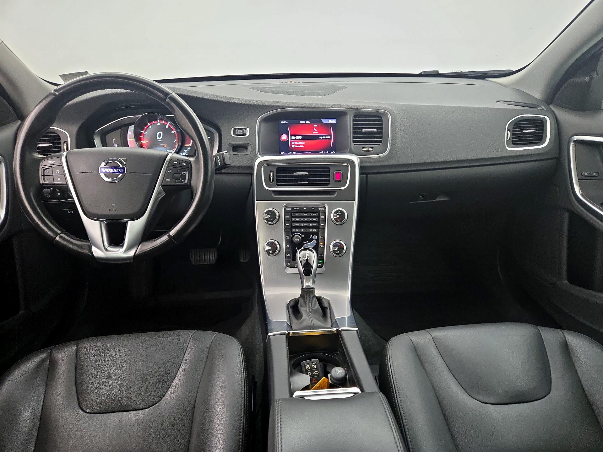 Thumbnail: 2018 Volvo S60 - 9