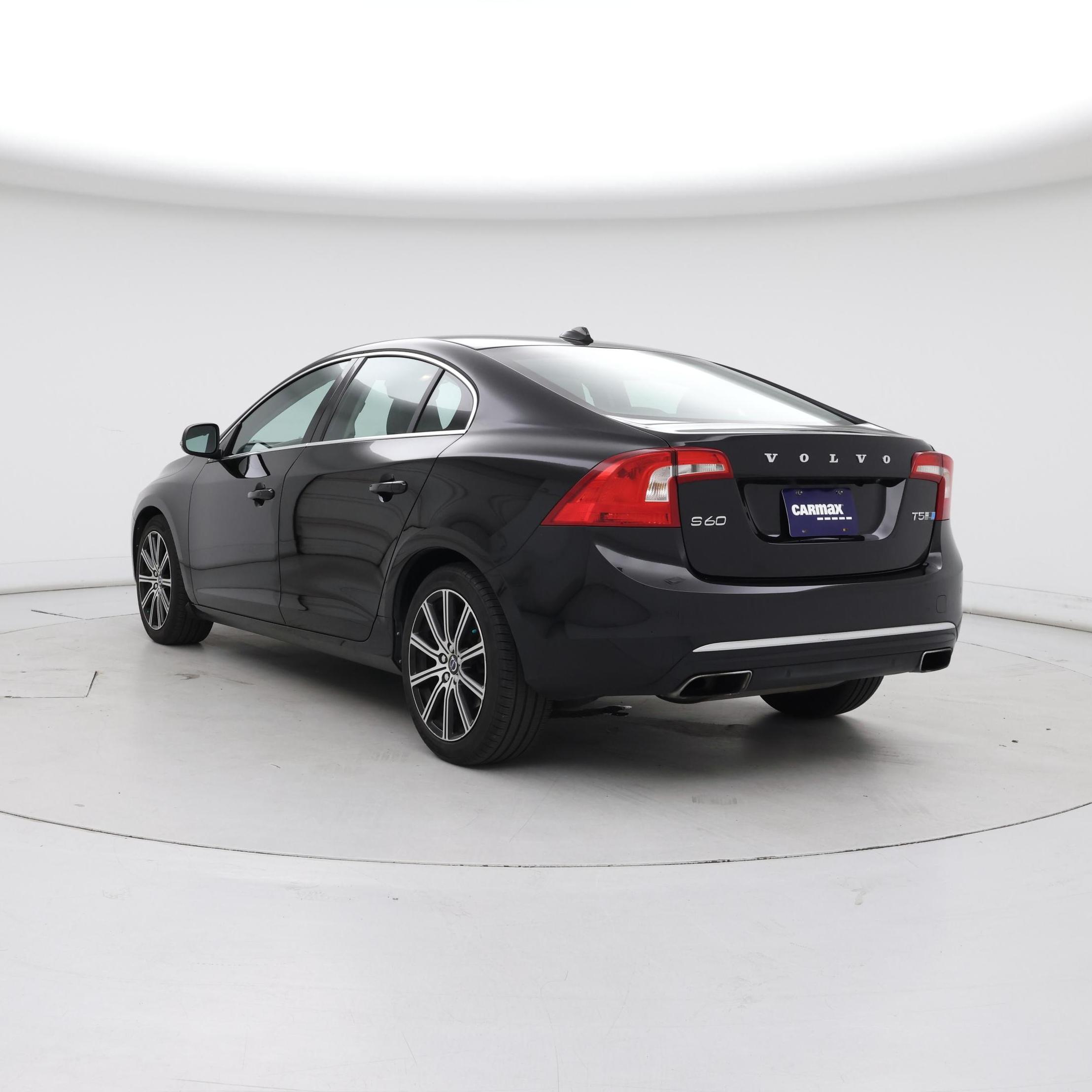 Thumbnail: 2018 Volvo S60 - 2