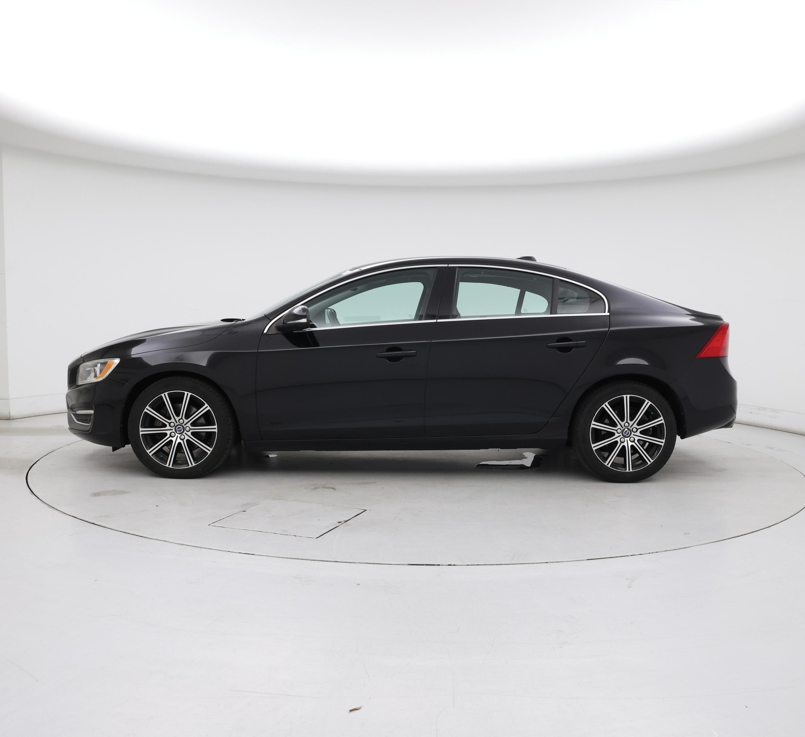 Thumbnail: 2018 Volvo S60 - 3