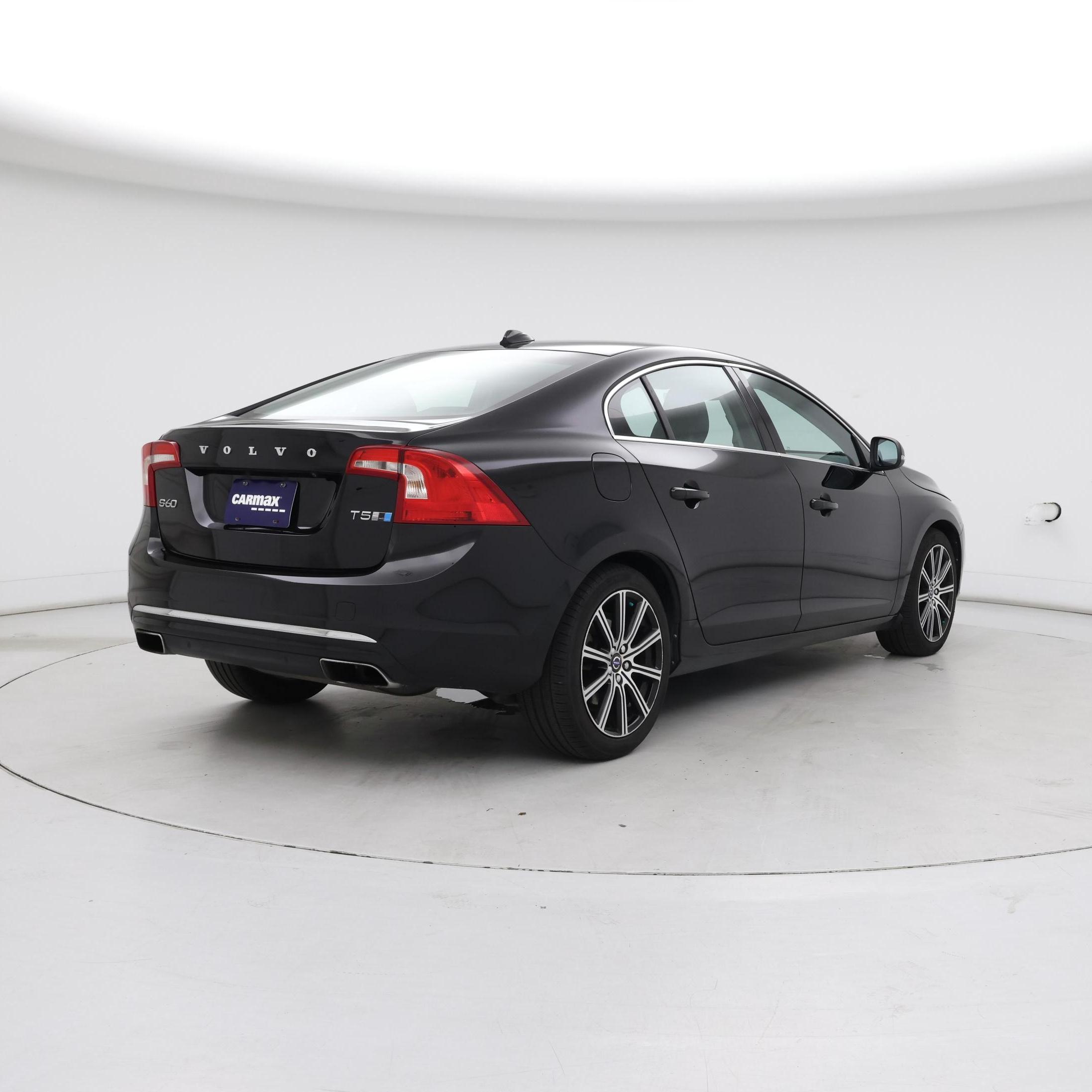 Thumbnail: 2018 Volvo S60 - 8