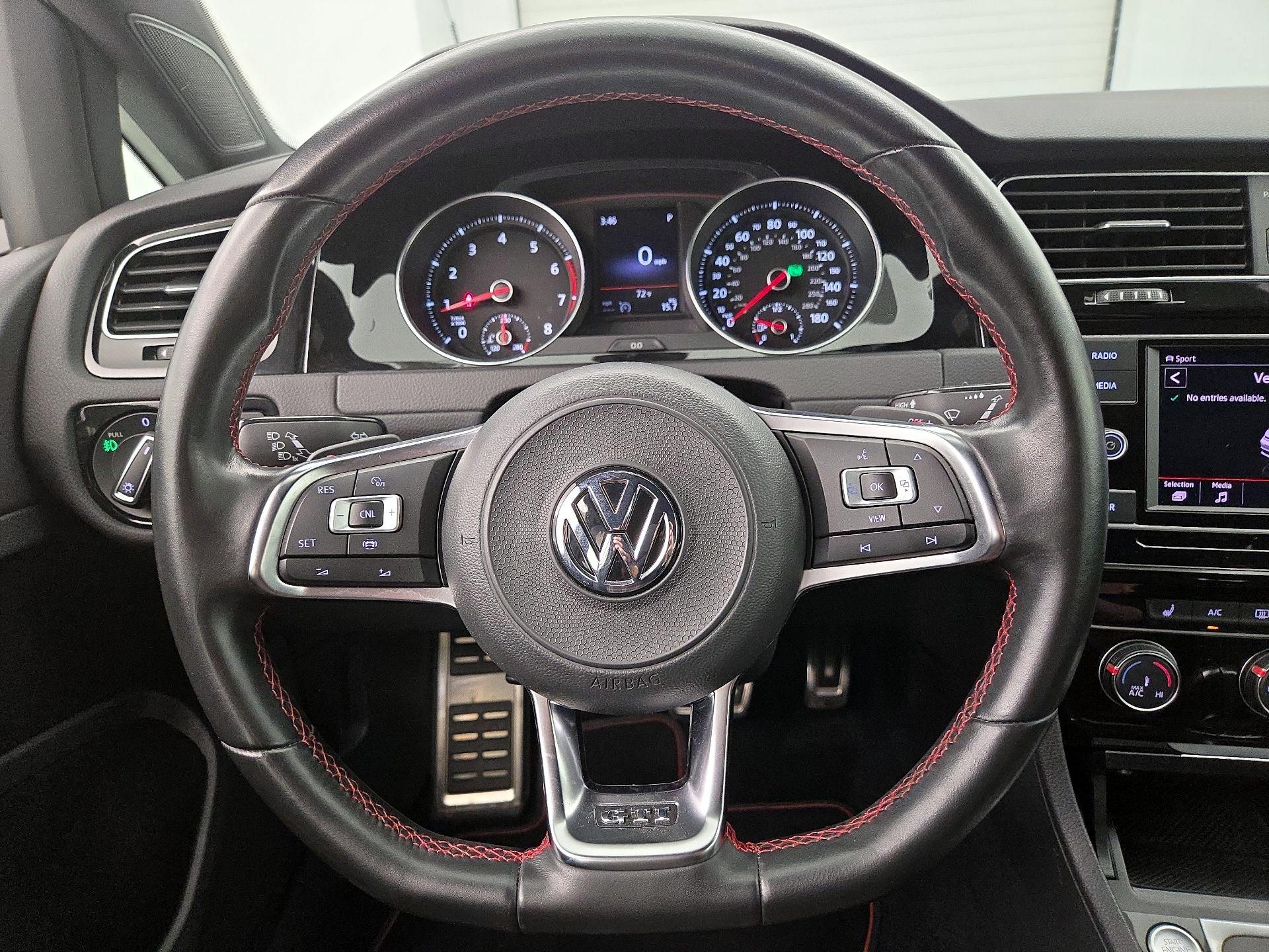 Thumbnail: 2019 Volkswagen Golf - 10