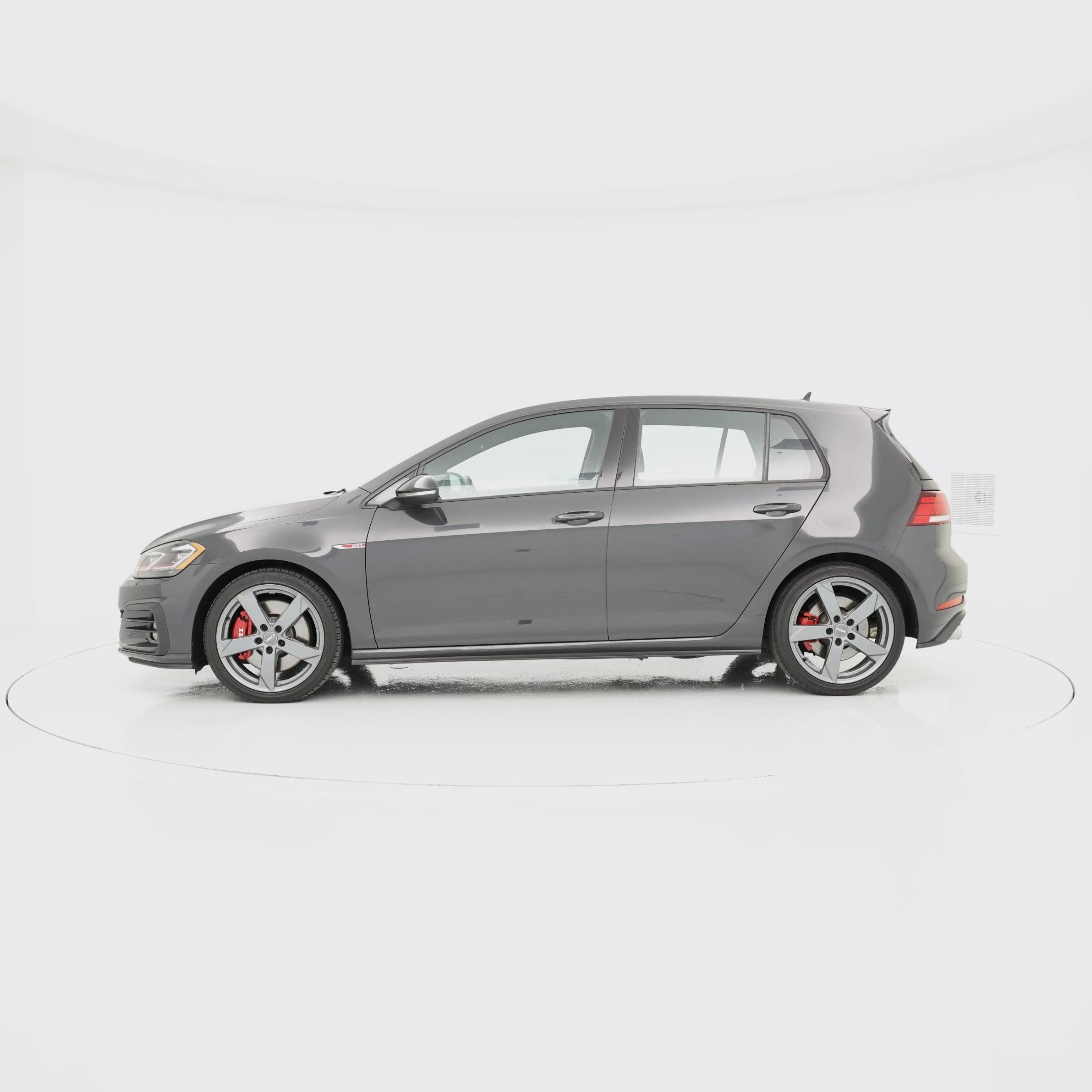 Thumbnail: 2019 Volkswagen Golf - 3