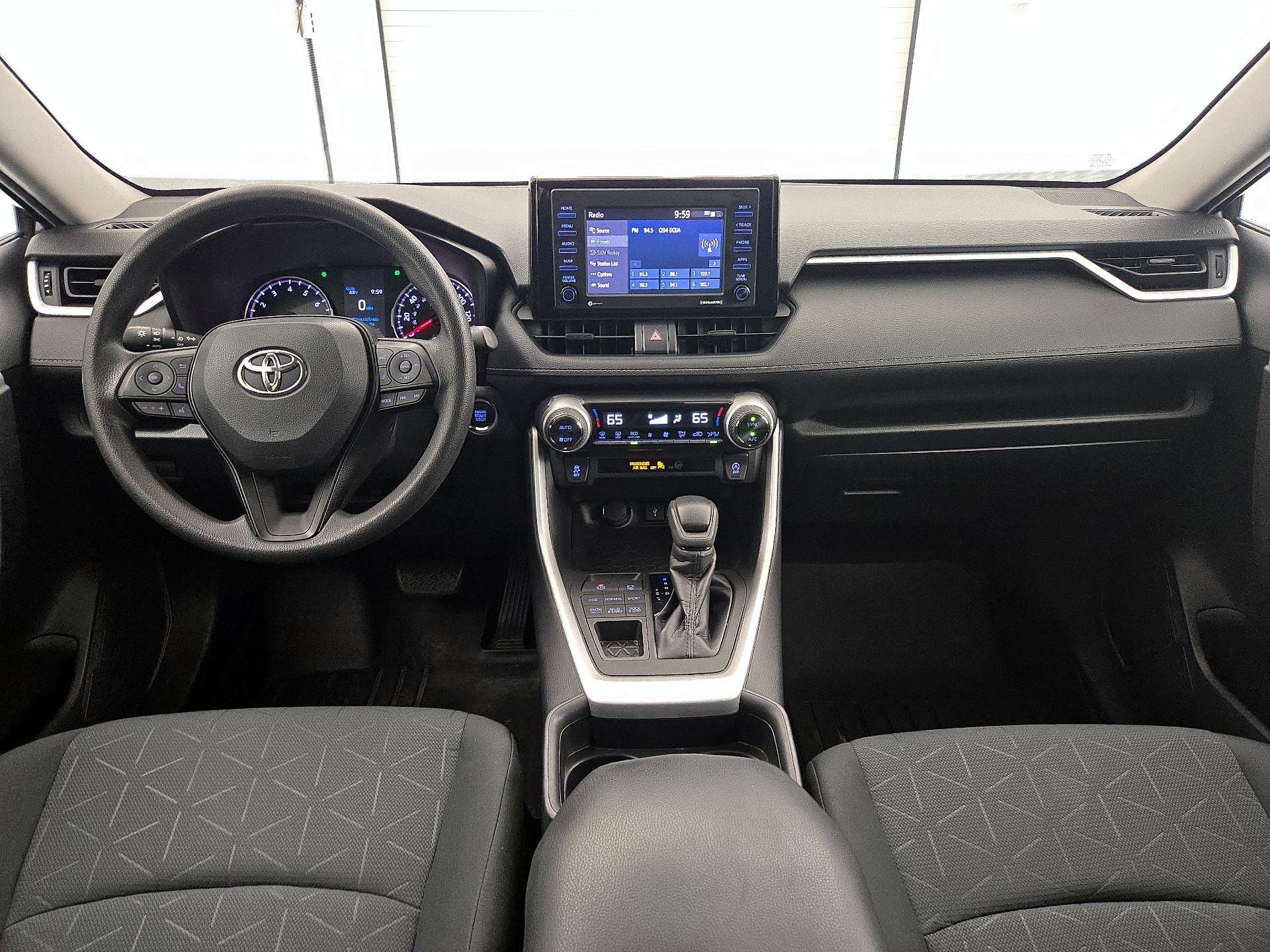 Thumbnail: 2020 Toyota RAV4 - 9