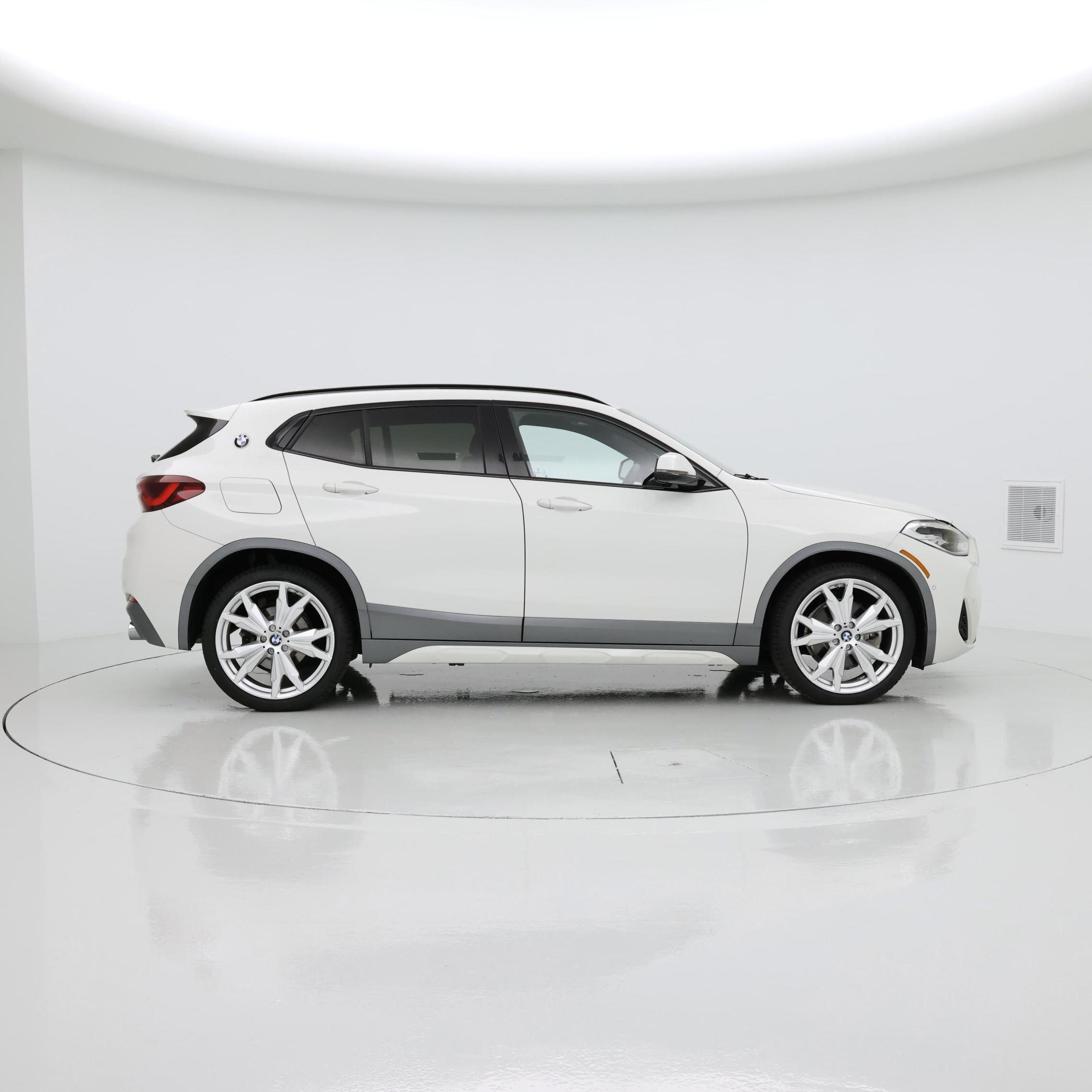 Thumbnail: 2022 BMW X2 - 7