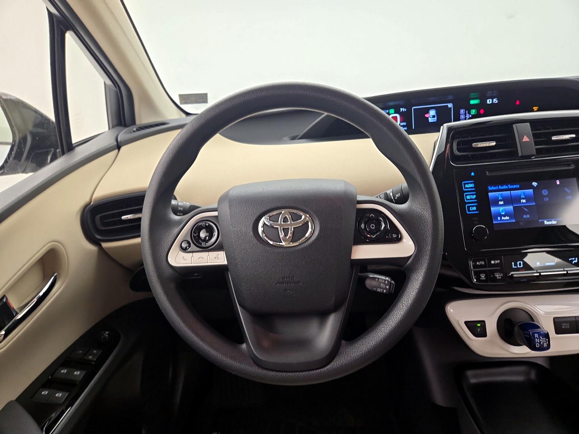 Thumbnail: 2016 Toyota Prius - 10