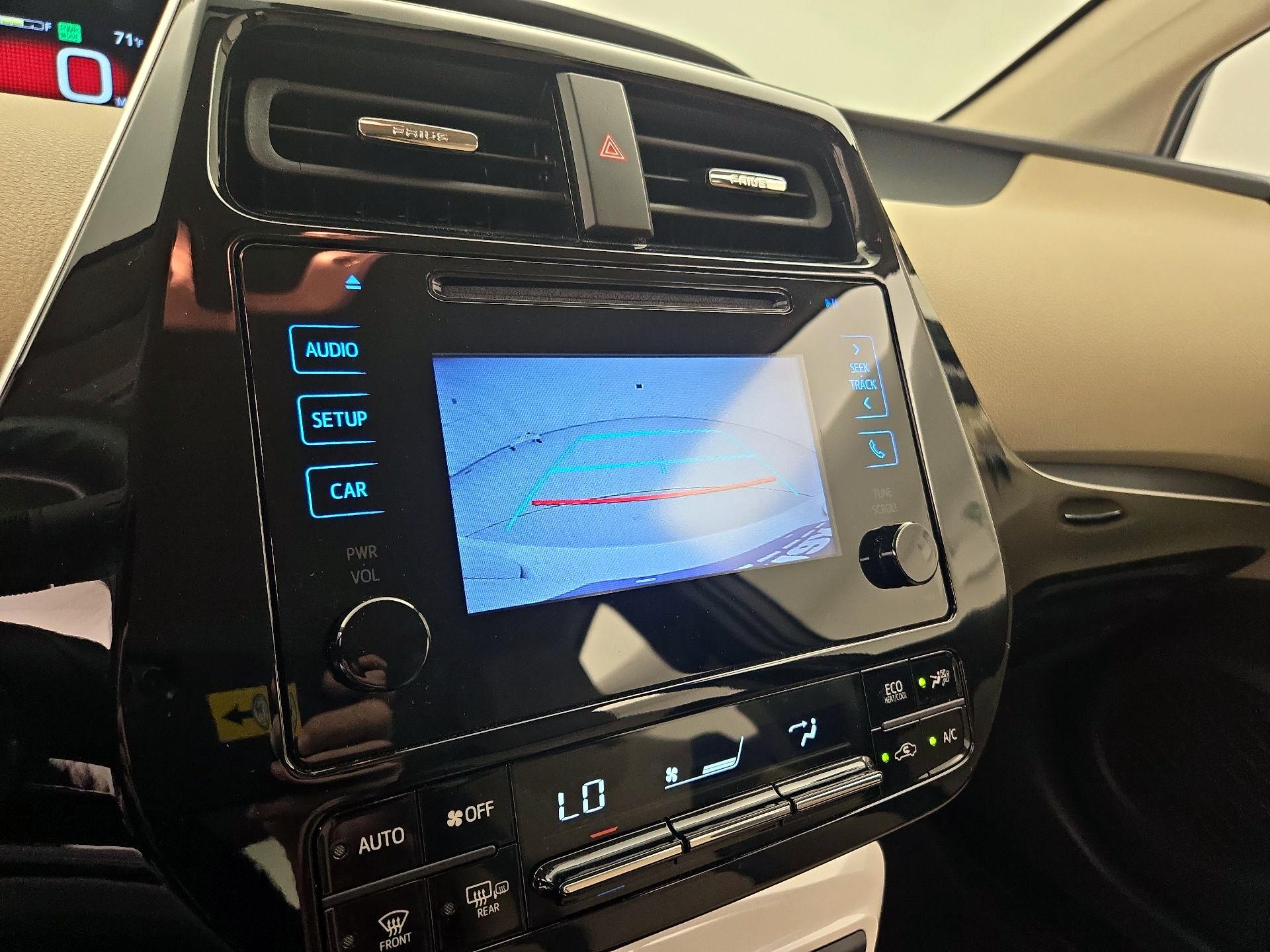 Thumbnail: 2016 Toyota Prius - 14