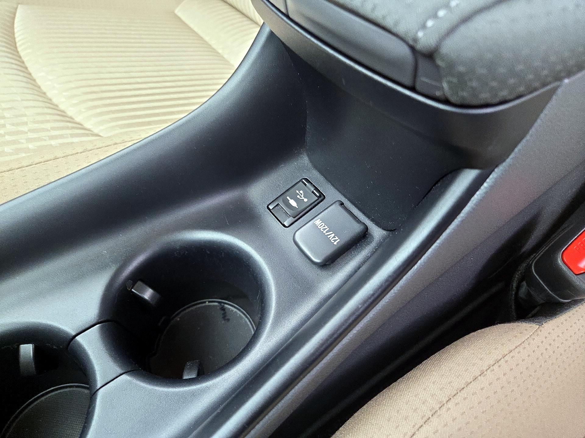Thumbnail: 2016 Toyota Prius - 18
