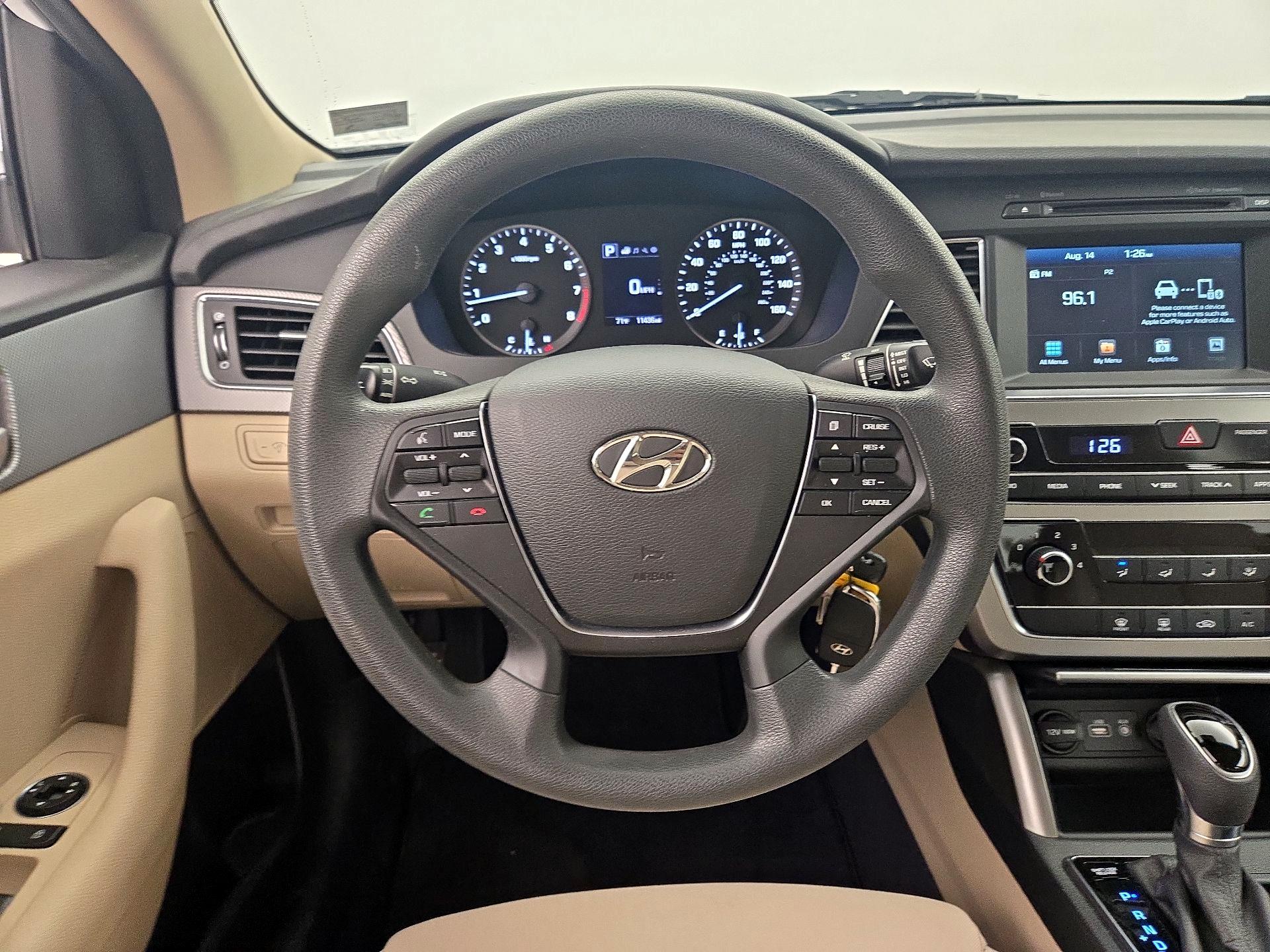 Thumbnail: 2017 Hyundai Sonata - 10