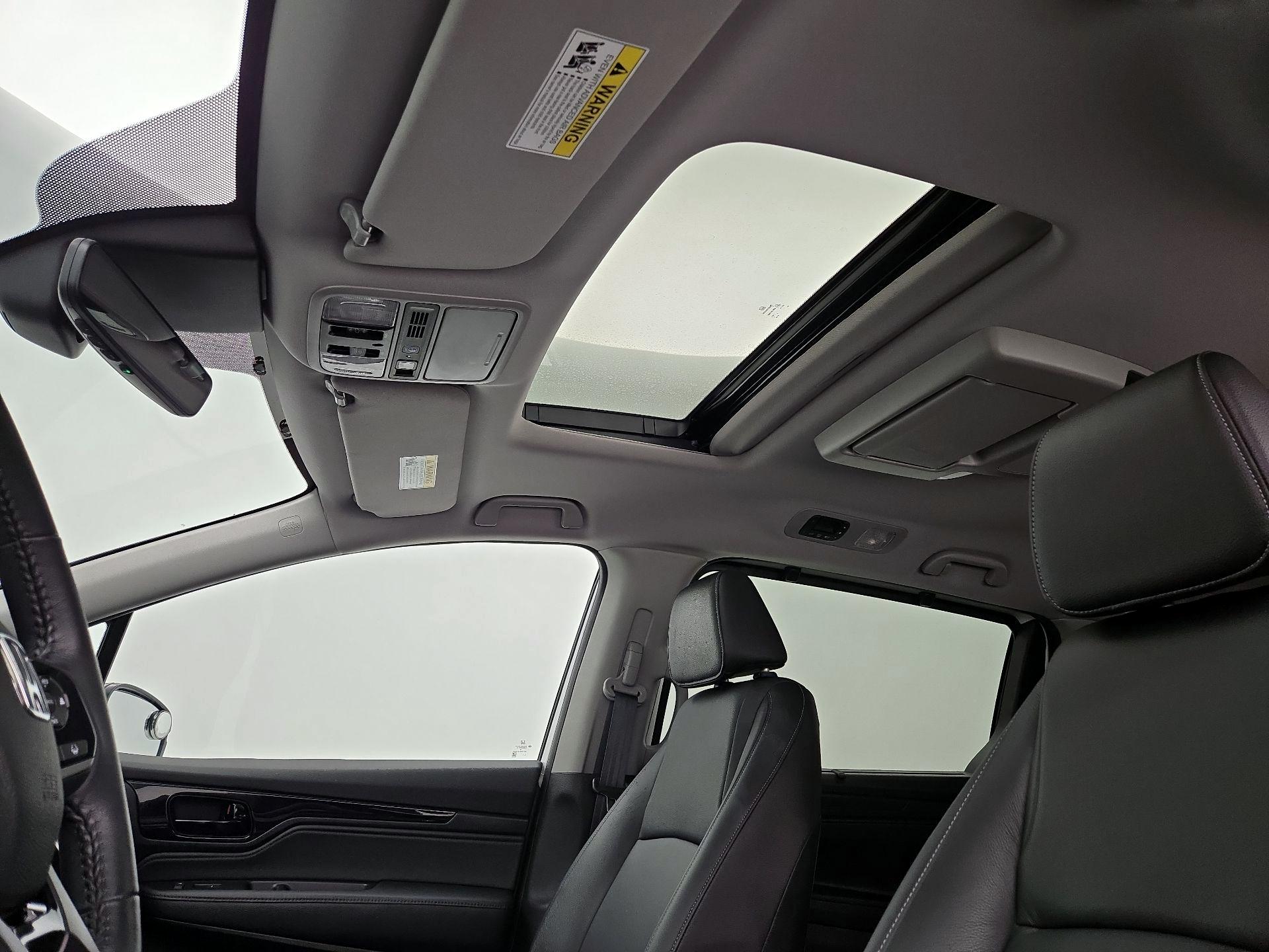 Thumbnail: 2023 Honda Odyssey - 20