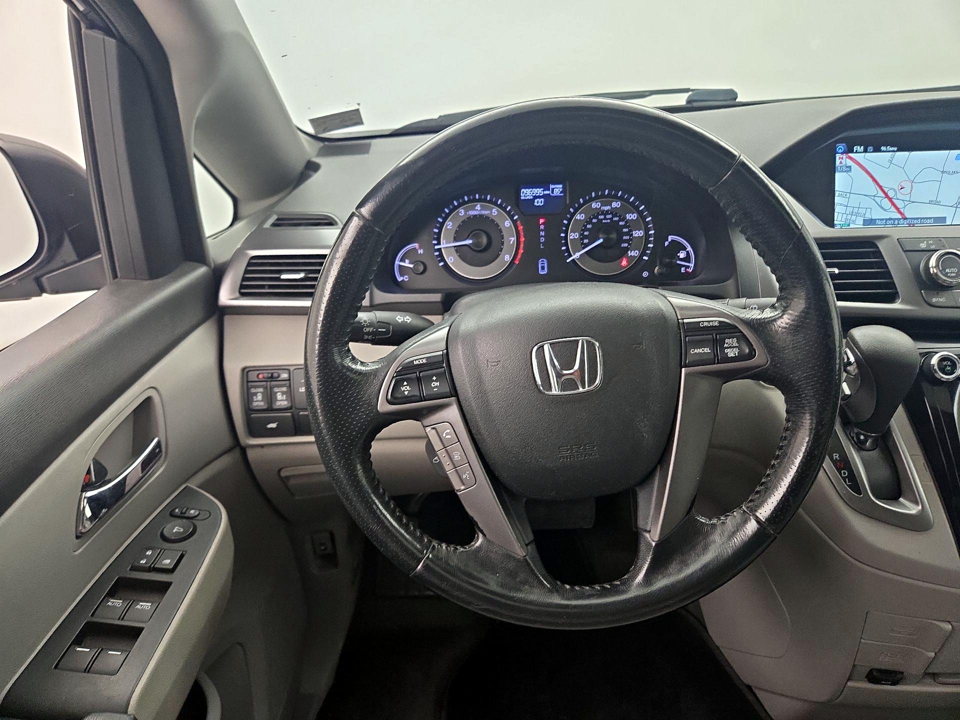 Thumbnail: 2014 Honda Odyssey - 10