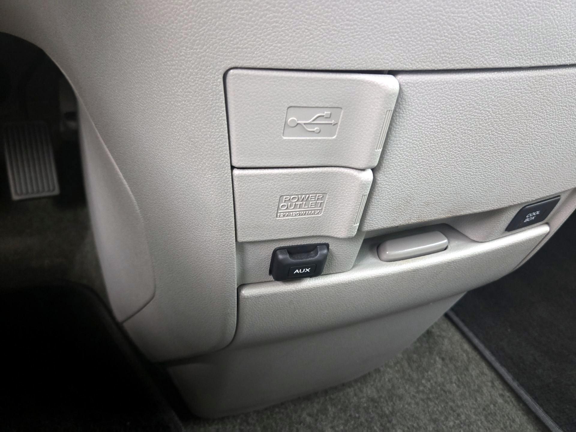 Thumbnail: 2014 Honda Odyssey - 19