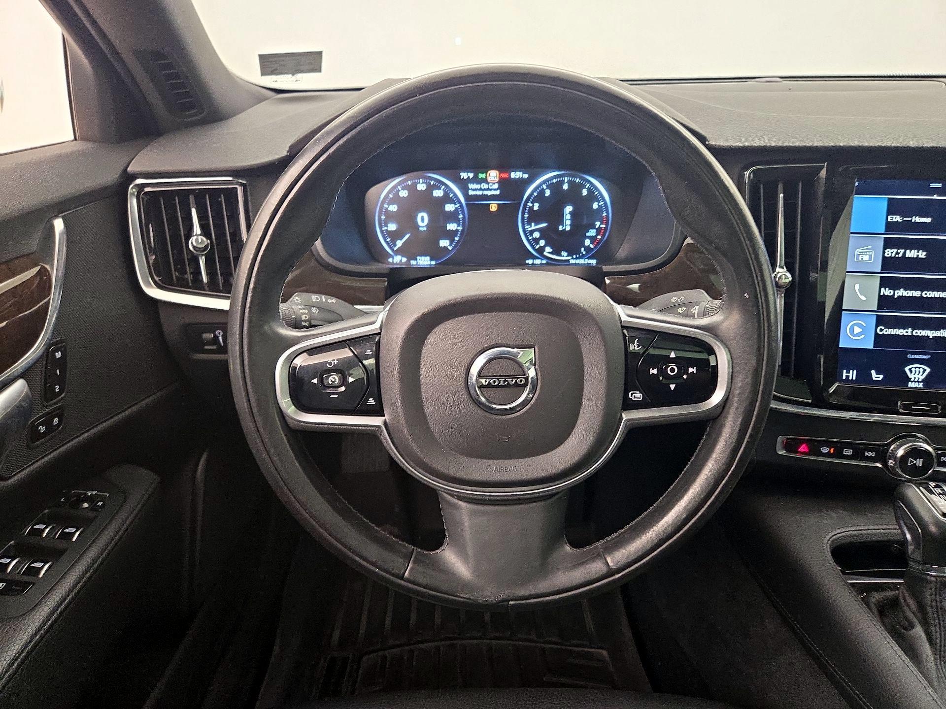 Thumbnail: 2018 Volvo S90 - 10