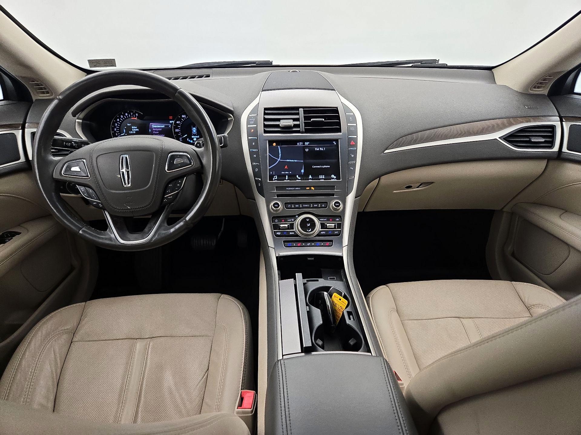 Thumbnail: 2017 Lincoln MKZ - 9